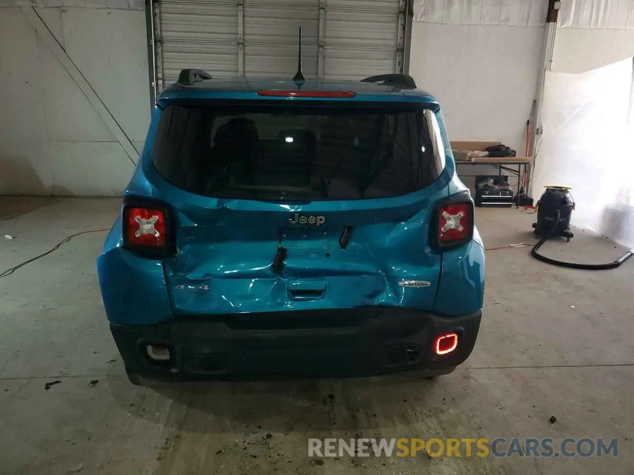 6 Photograph of a damaged car ZACNJBBB2LPL23877 JEEP RENEGADE 2020
