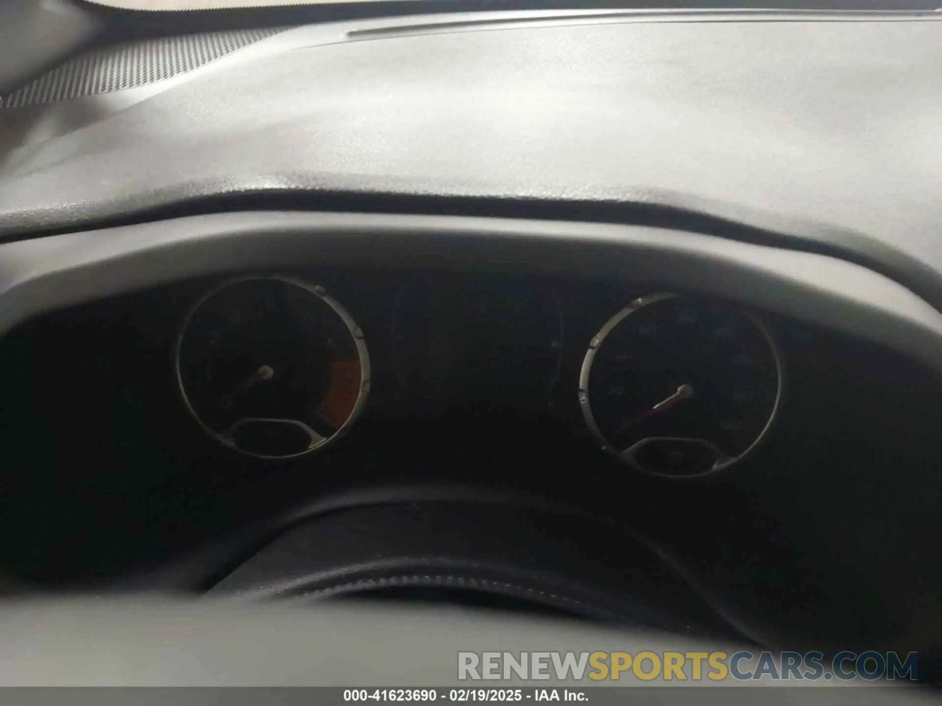7 Photograph of a damaged car ZACNJBBB3LPL03749 JEEP RENEGADE 2020