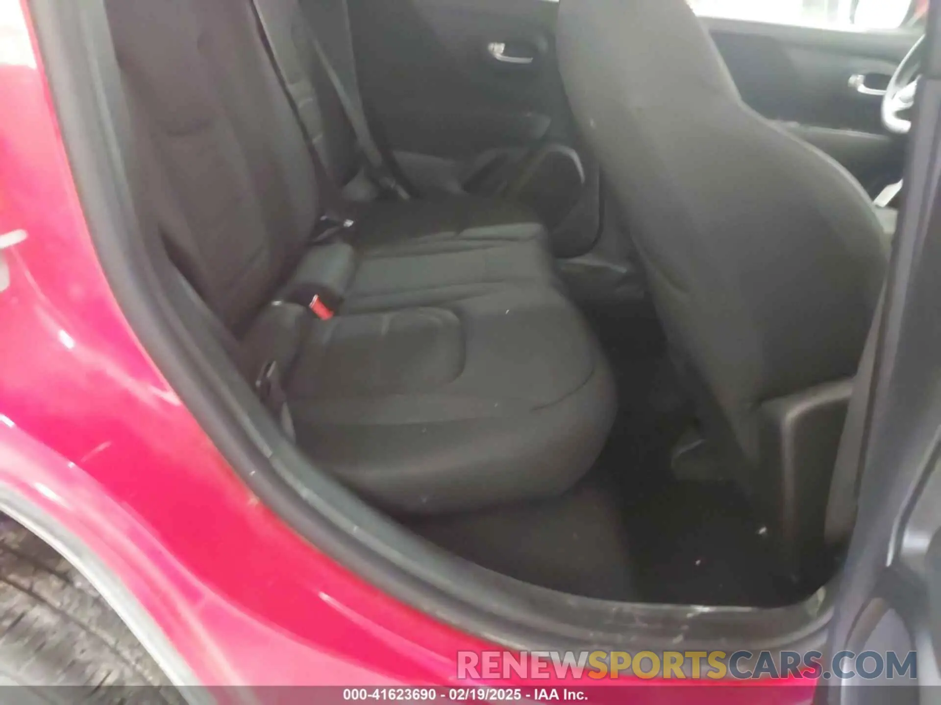 8 Photograph of a damaged car ZACNJBBB3LPL03749 JEEP RENEGADE 2020