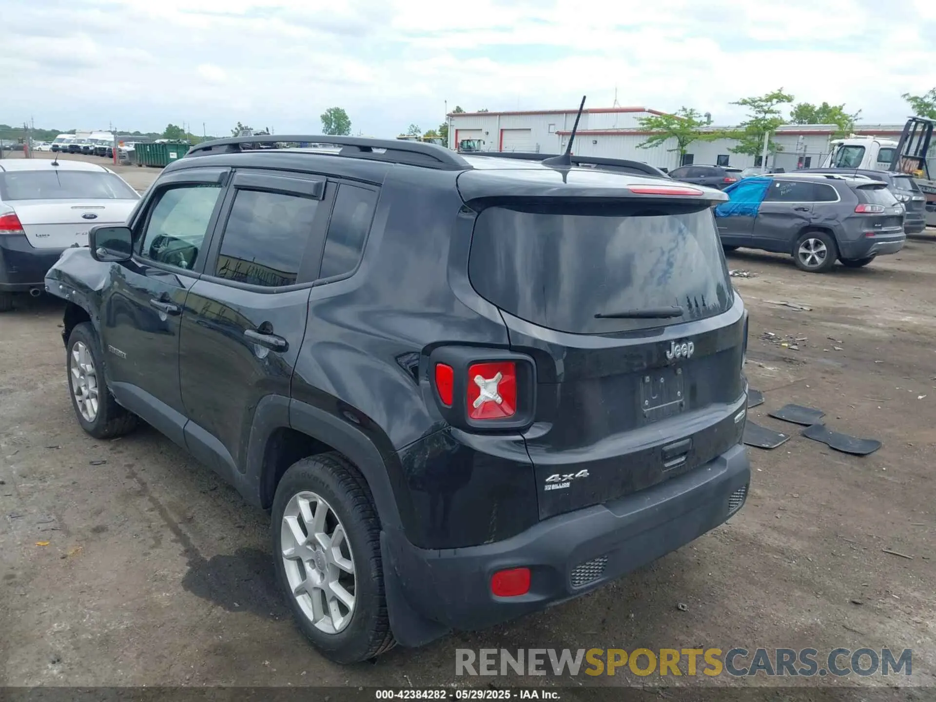 3 Photograph of a damaged car ZACNJBBB4LPL28305 JEEP RENEGADE 2020