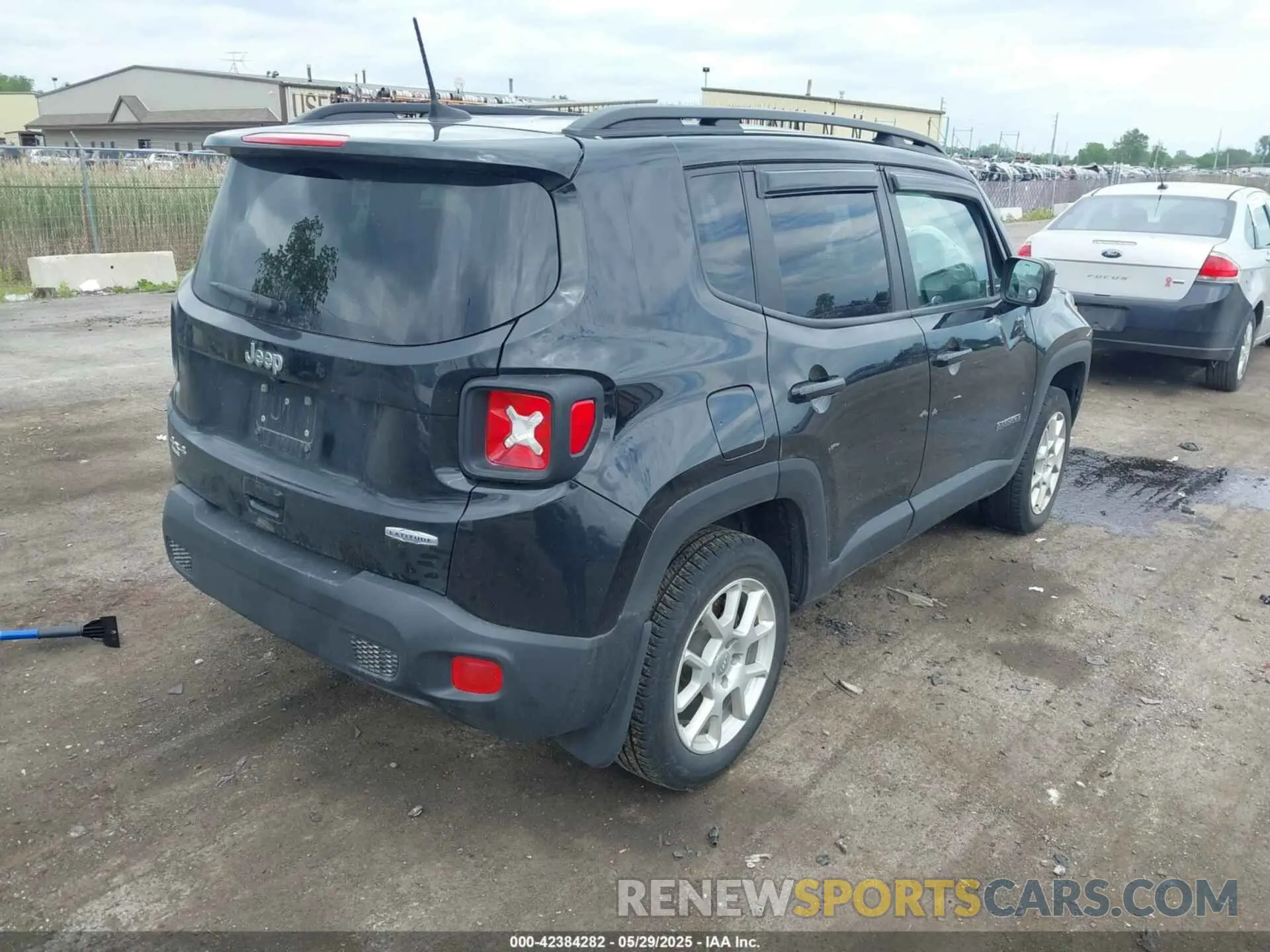 4 Photograph of a damaged car ZACNJBBB4LPL28305 JEEP RENEGADE 2020