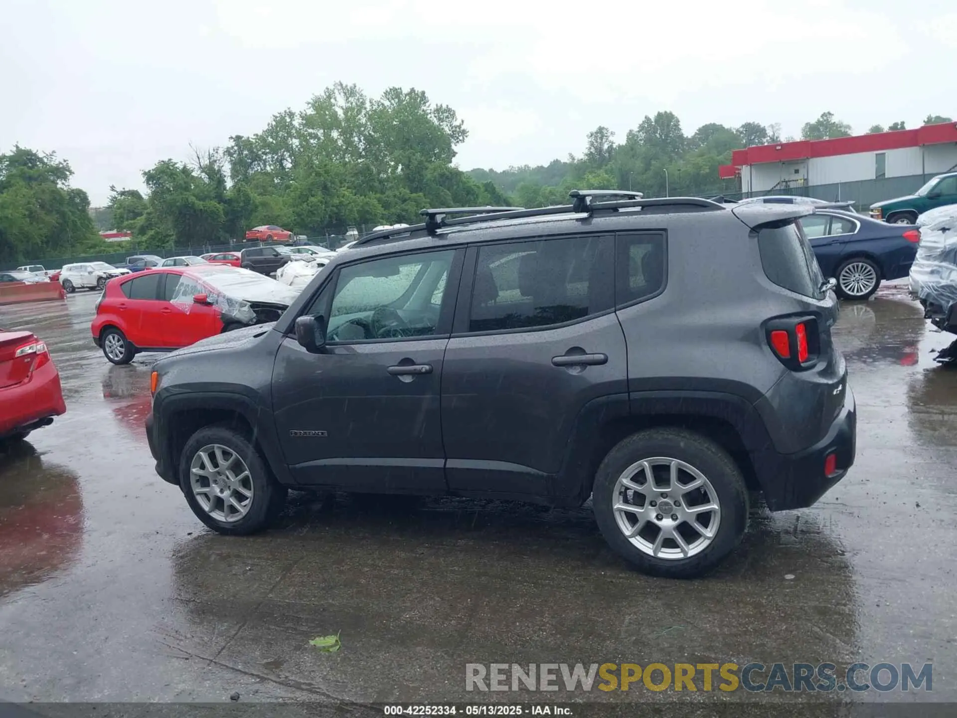14 Photograph of a damaged car ZACNJBBB4LPL28384 JEEP RENEGADE 2020