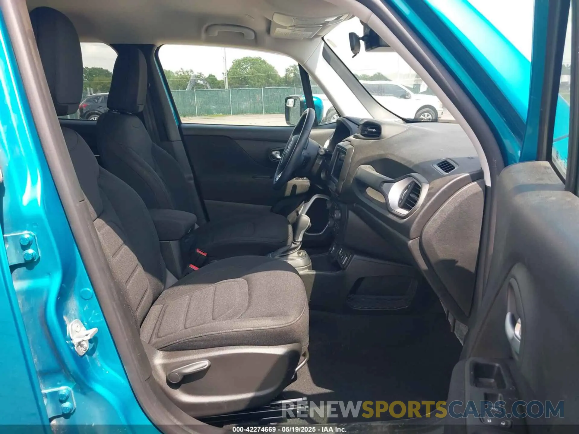 5 Photograph of a damaged car ZACNJBBB4LPL34900 JEEP RENEGADE 2020