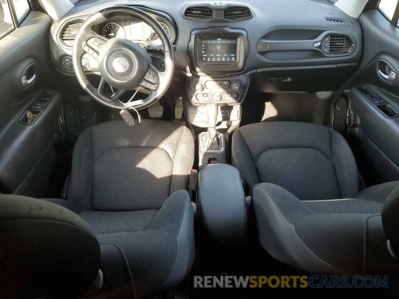 8 Photograph of a damaged car ZACNJBBB5LPL24201 JEEP RENEGADE 2020