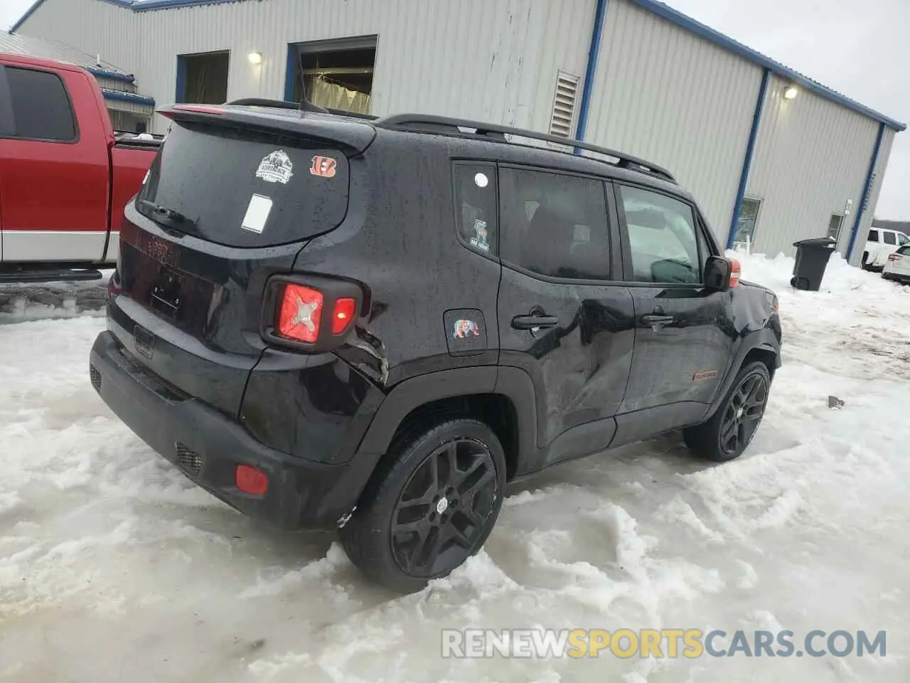 3 Photograph of a damaged car ZACNJBBB5LPL89422 JEEP RENEGADE 2020