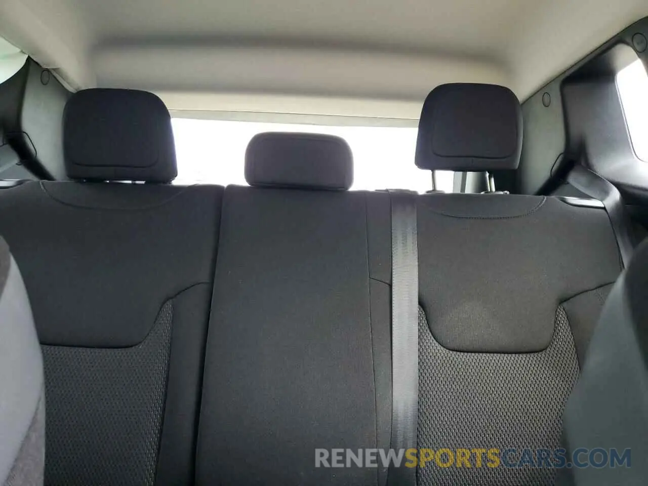 10 Photograph of a damaged car ZACNJBBB6LPL87145 JEEP RENEGADE 2020