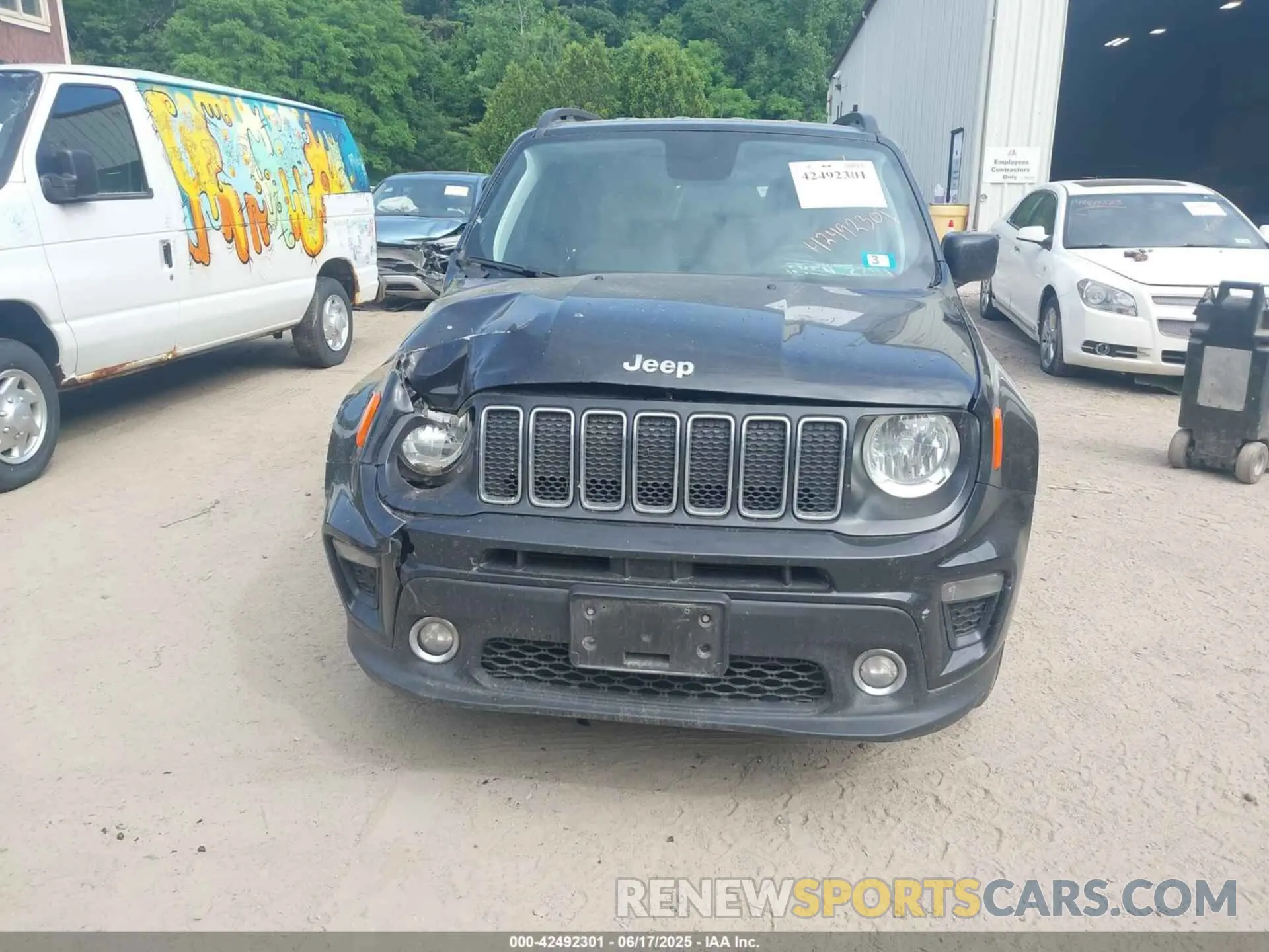 12 Photograph of a damaged car ZACNJBBB6LPM06048 JEEP RENEGADE 2020