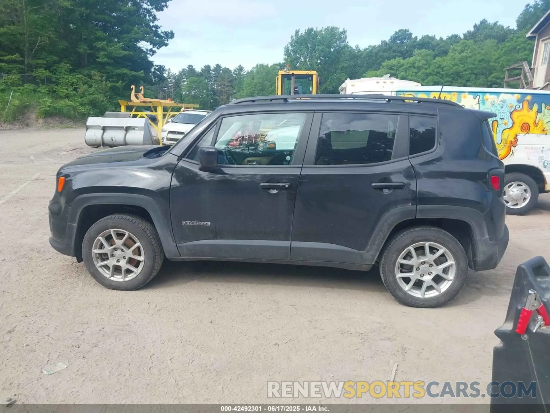 14 Photograph of a damaged car ZACNJBBB6LPM06048 JEEP RENEGADE 2020
