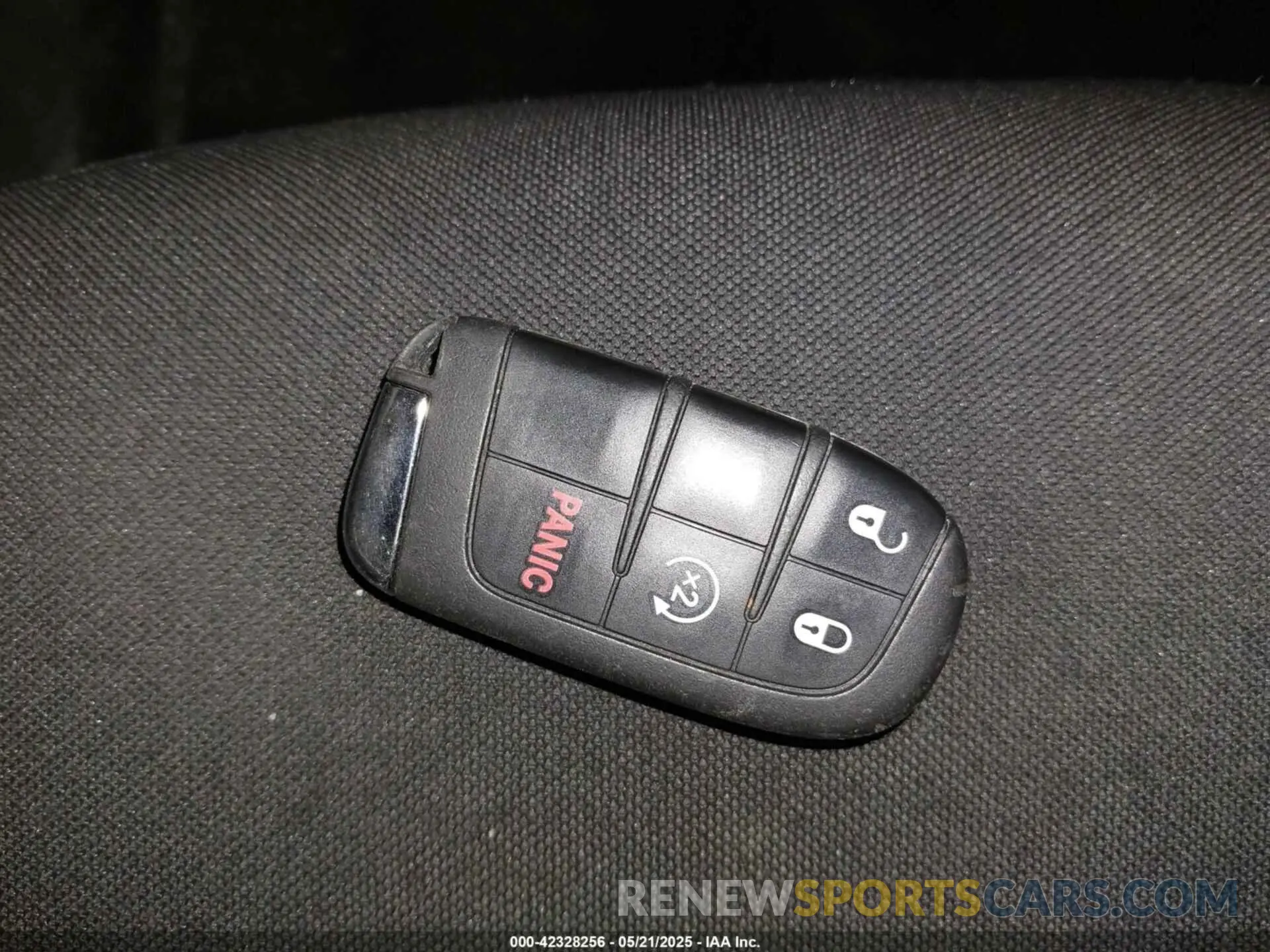 11 Photograph of a damaged car ZACNJBBB8LPL19526 JEEP RENEGADE 2020