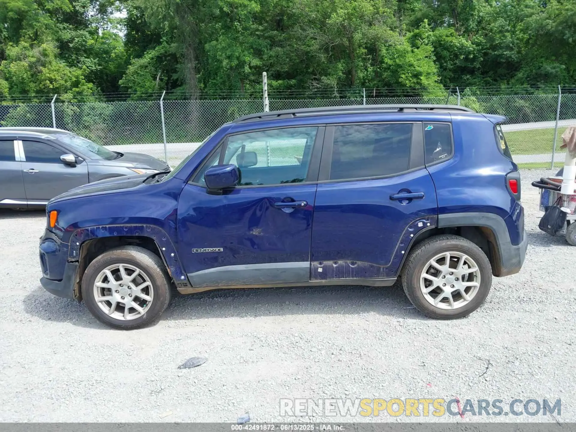 14 Photograph of a damaged car ZACNJBBB8LPL30042 JEEP RENEGADE 2020