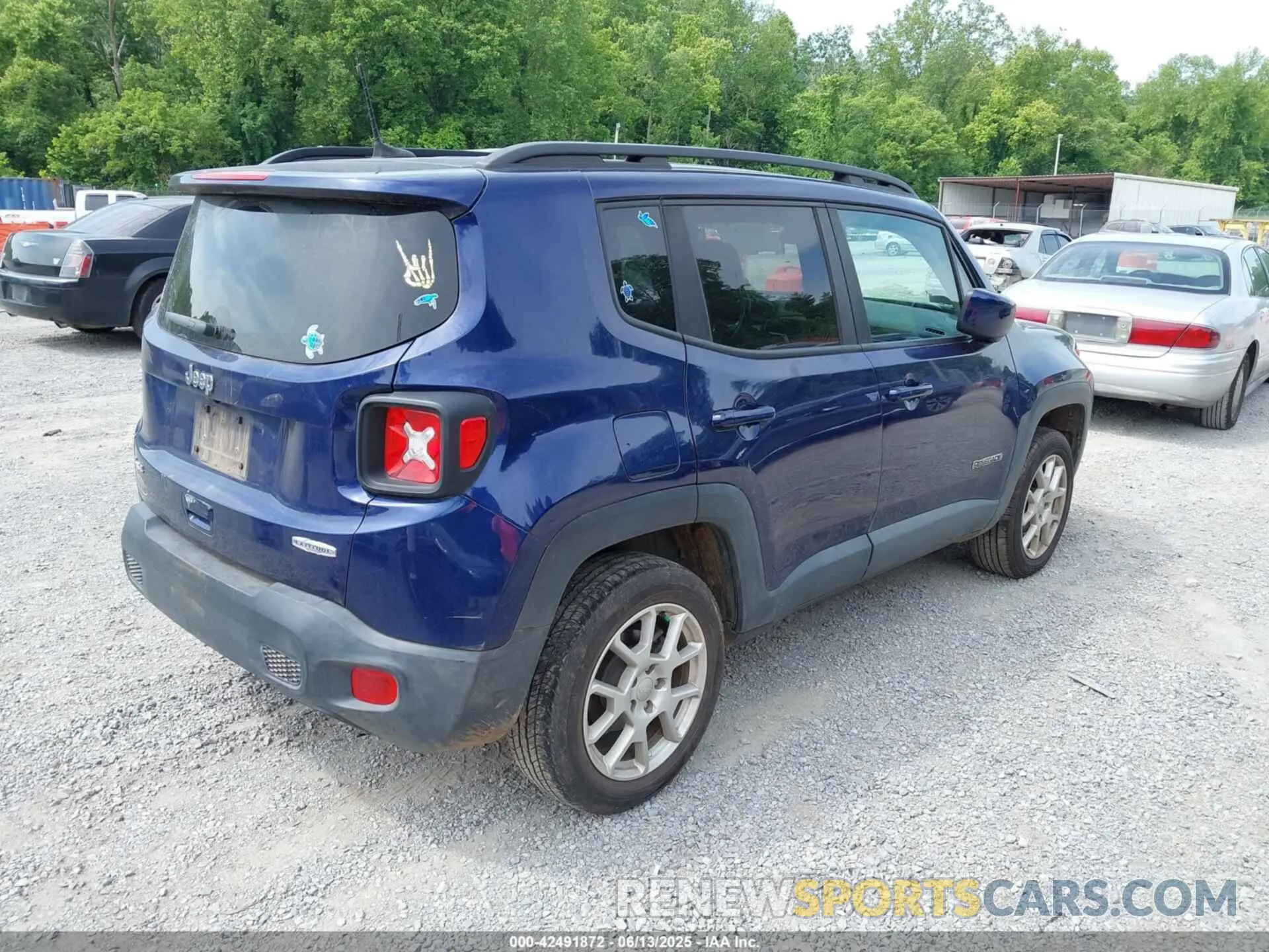 4 Photograph of a damaged car ZACNJBBB8LPL30042 JEEP RENEGADE 2020