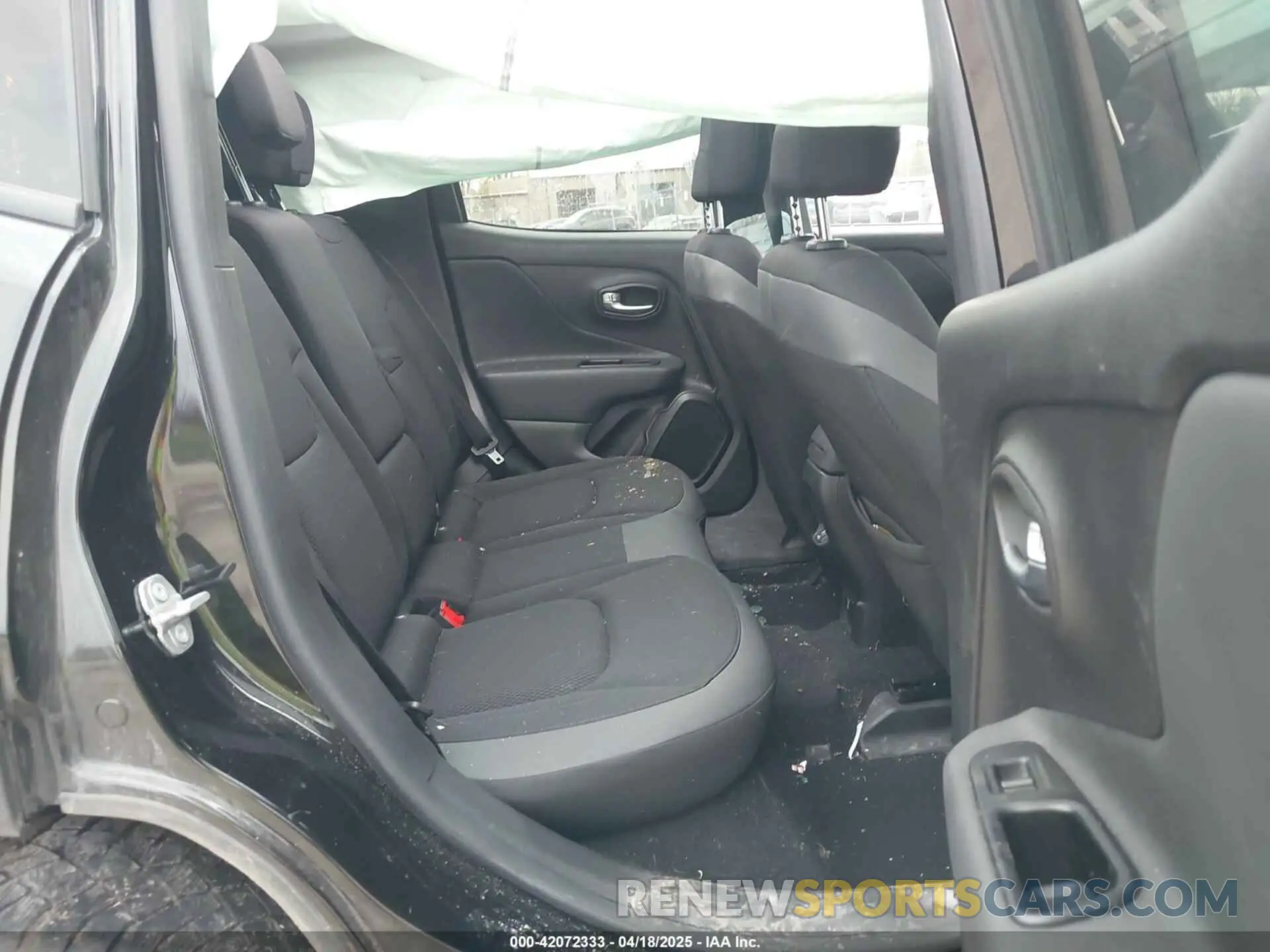 8 Photograph of a damaged car ZACNJBBB8LPM11042 JEEP RENEGADE 2020