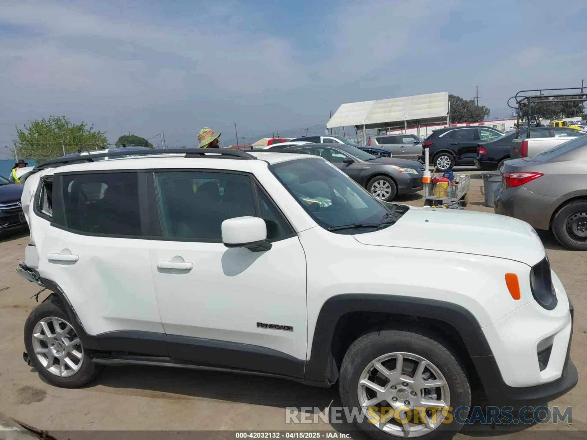 12 Photograph of a damaged car ZACNJBBB9LPL51708 JEEP RENEGADE 2020