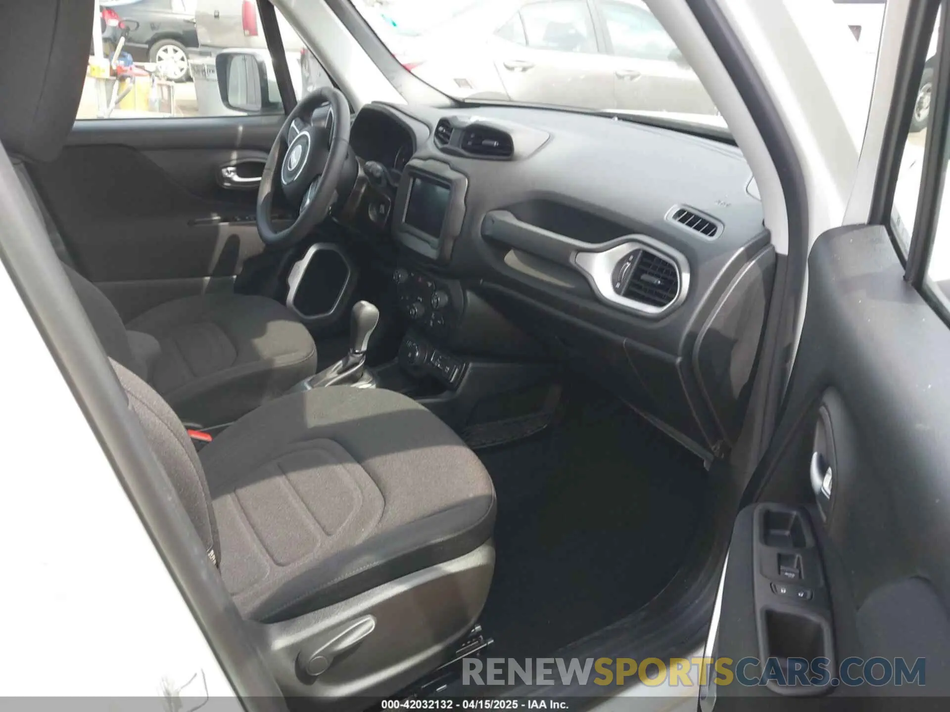 5 Photograph of a damaged car ZACNJBBB9LPL51708 JEEP RENEGADE 2020
