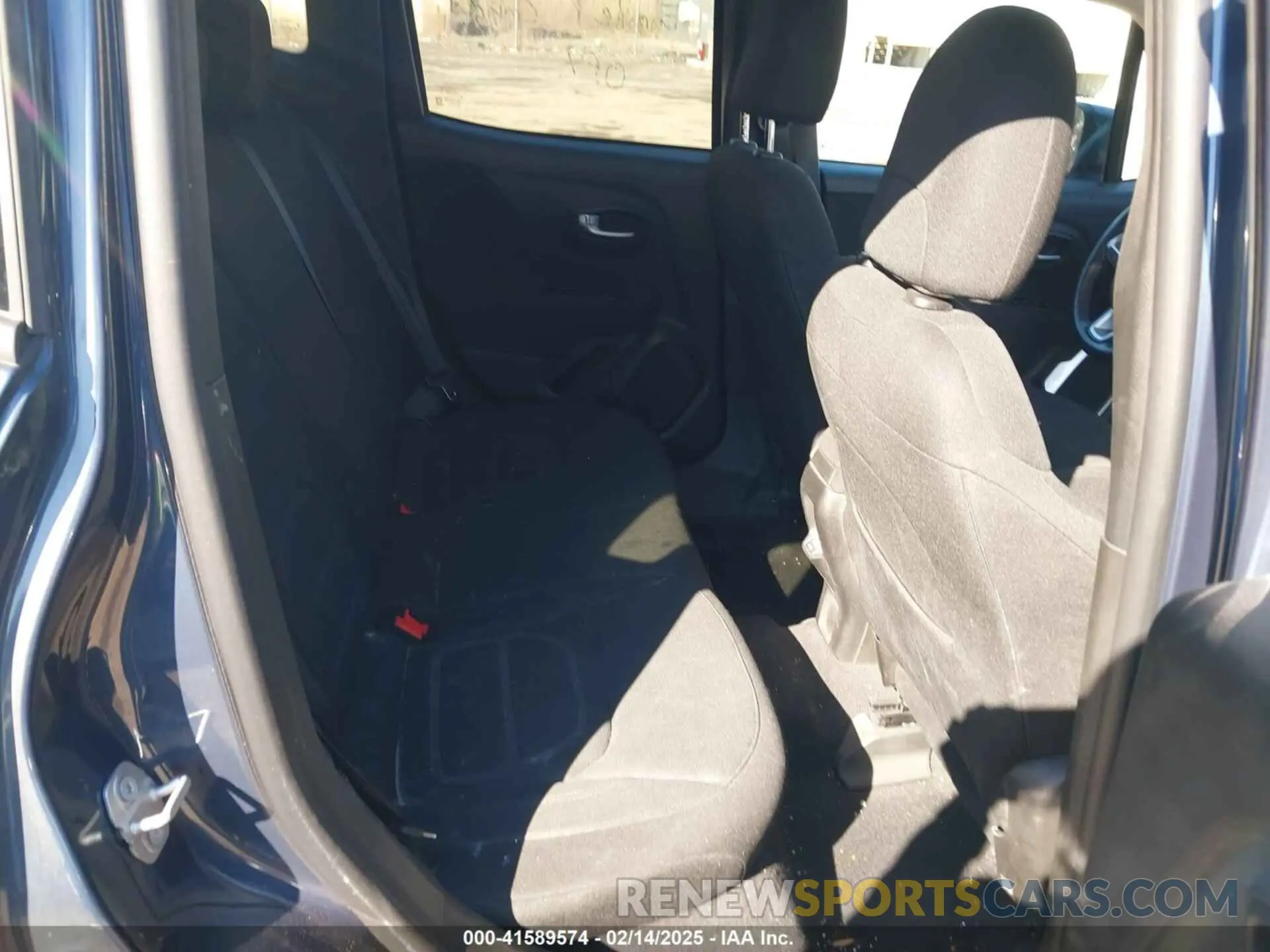8 Photograph of a damaged car ZACNJBBB9LPL85731 JEEP RENEGADE 2020