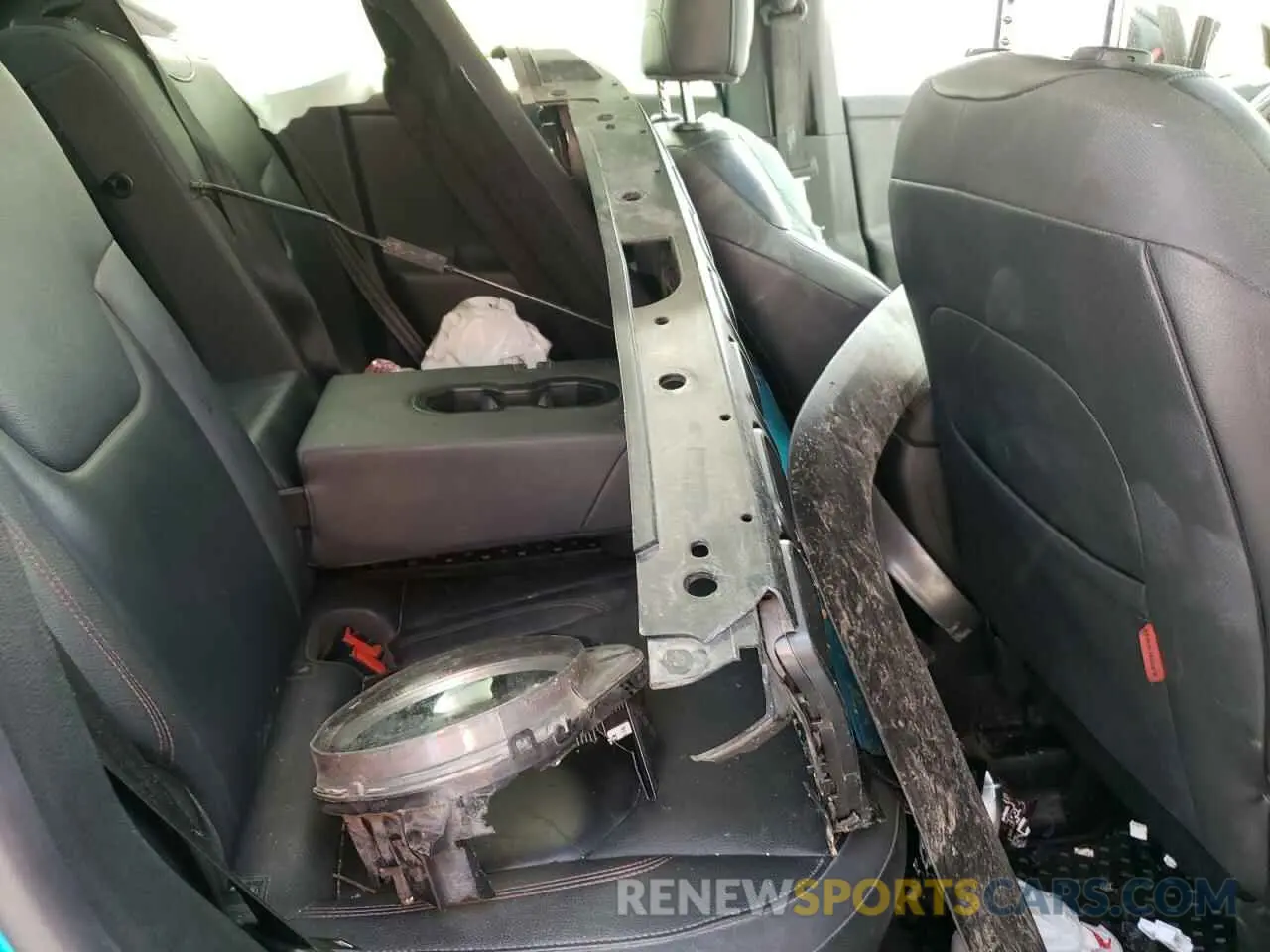 11 Photograph of a damaged car ZACNJBC11LPL33970 JEEP RENEGADE 2020