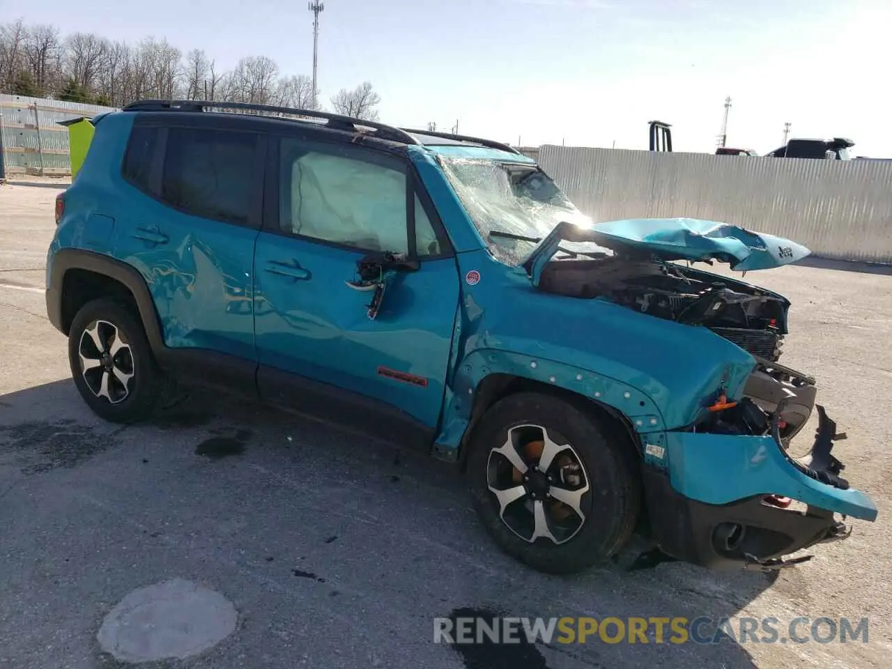 4 Photograph of a damaged car ZACNJBC11LPL33970 JEEP RENEGADE 2020