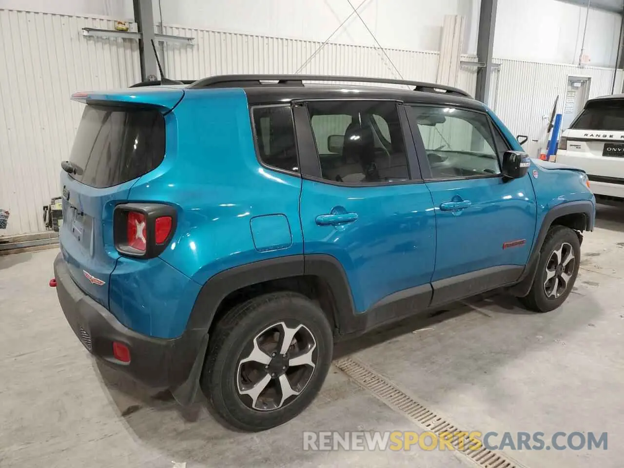 3 Photograph of a damaged car ZACNJBC13LPL92812 JEEP RENEGADE 2020