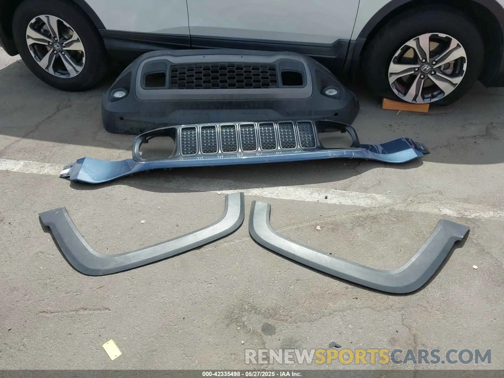 12 Photograph of a damaged car ZACNJBC15LPL63926 JEEP RENEGADE 2020