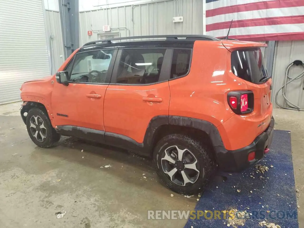 2 Photograph of a damaged car ZACNJBC16LPL85420 JEEP RENEGADE 2020