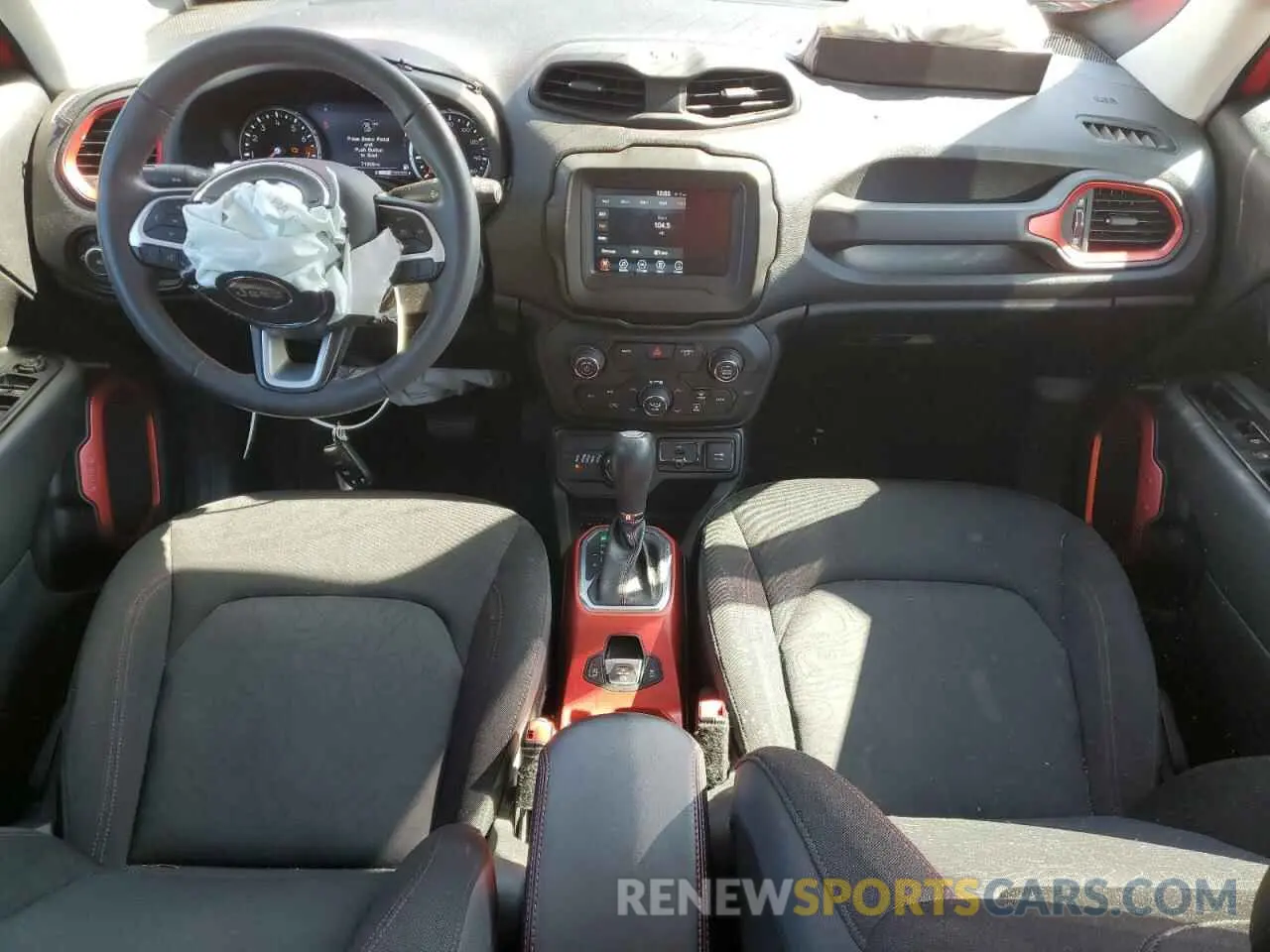 8 Photograph of a damaged car ZACNJBC18LPL14512 JEEP RENEGADE 2020