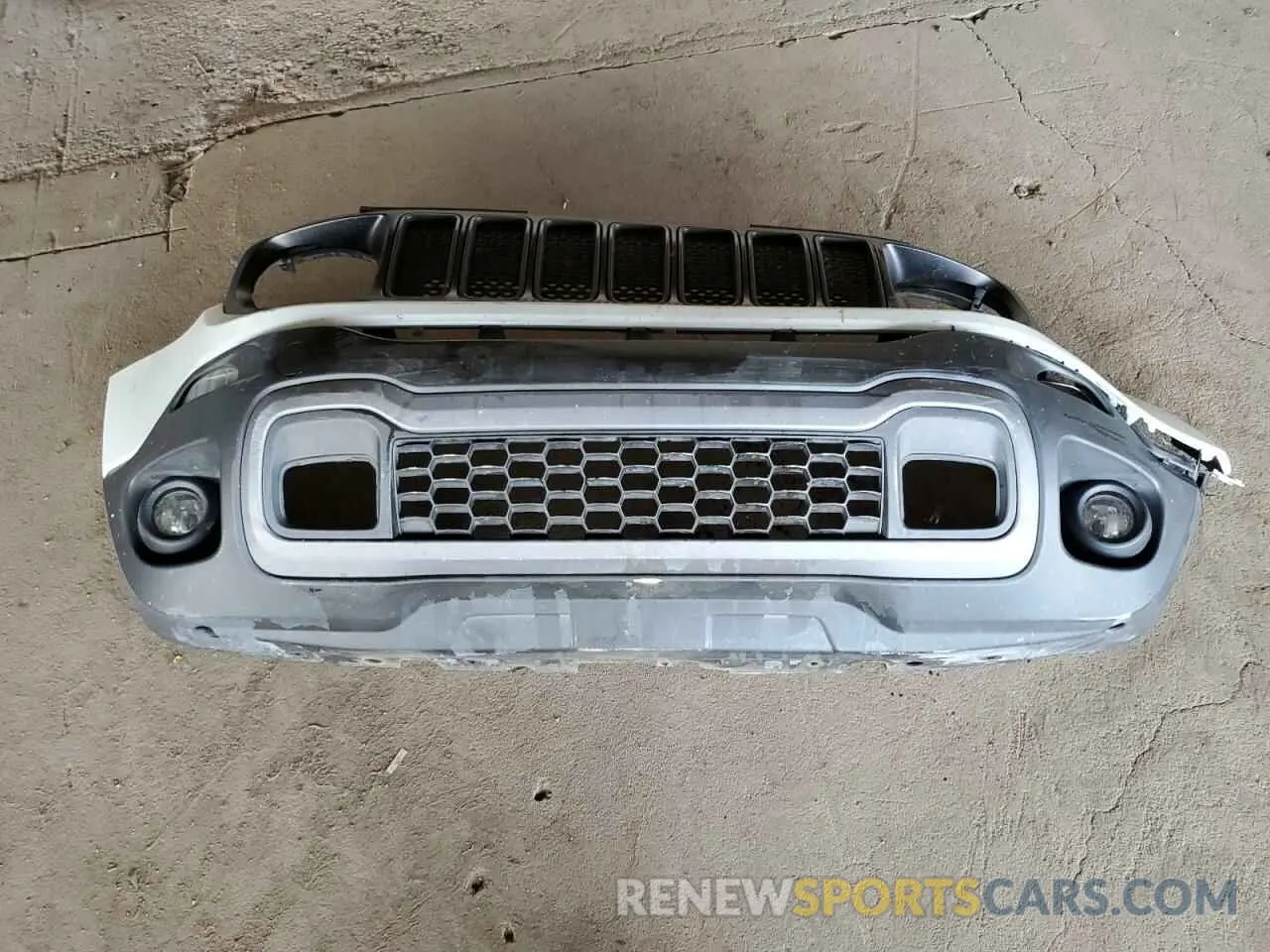 12 Photograph of a damaged car ZACNJBC1XLPL02653 JEEP RENEGADE 2020