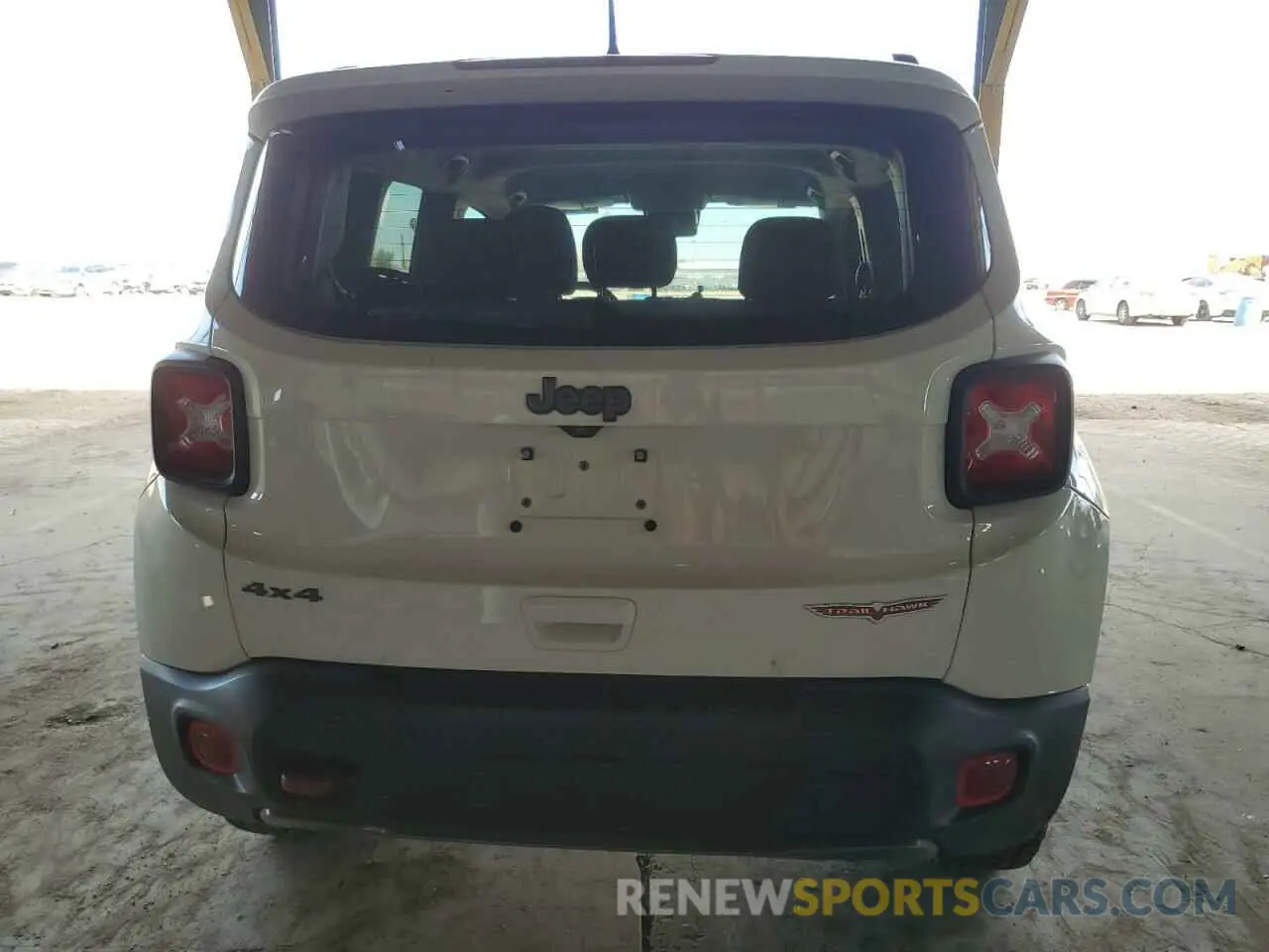 6 Photograph of a damaged car ZACNJBC1XLPL02653 JEEP RENEGADE 2020