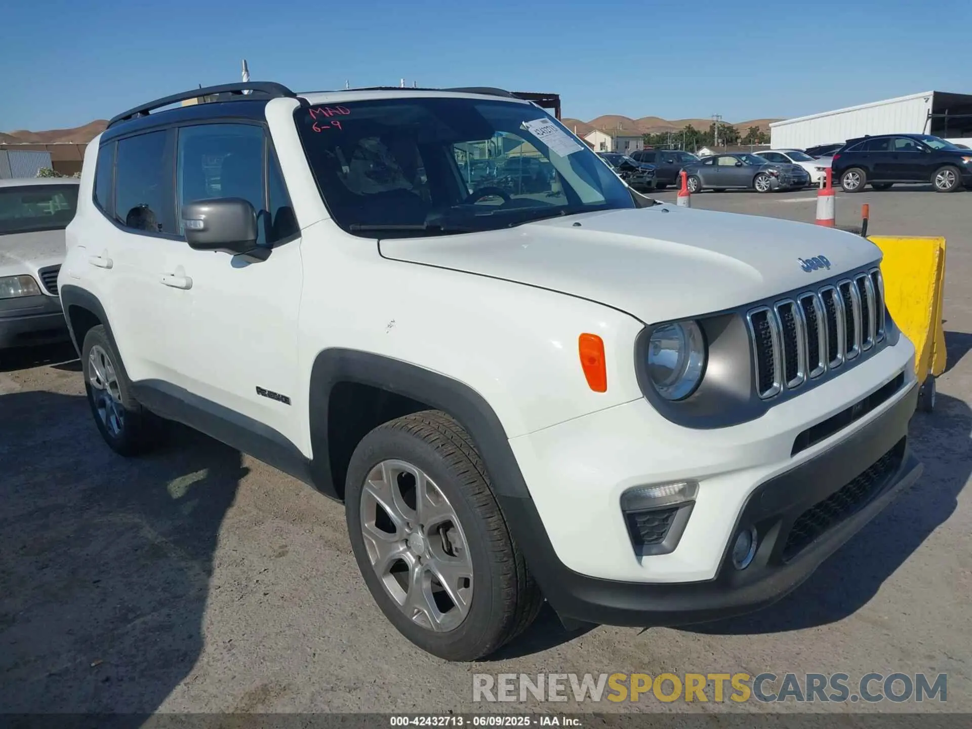 1 Photograph of a damaged car ZACNJBD14LPL93837 JEEP RENEGADE 2020