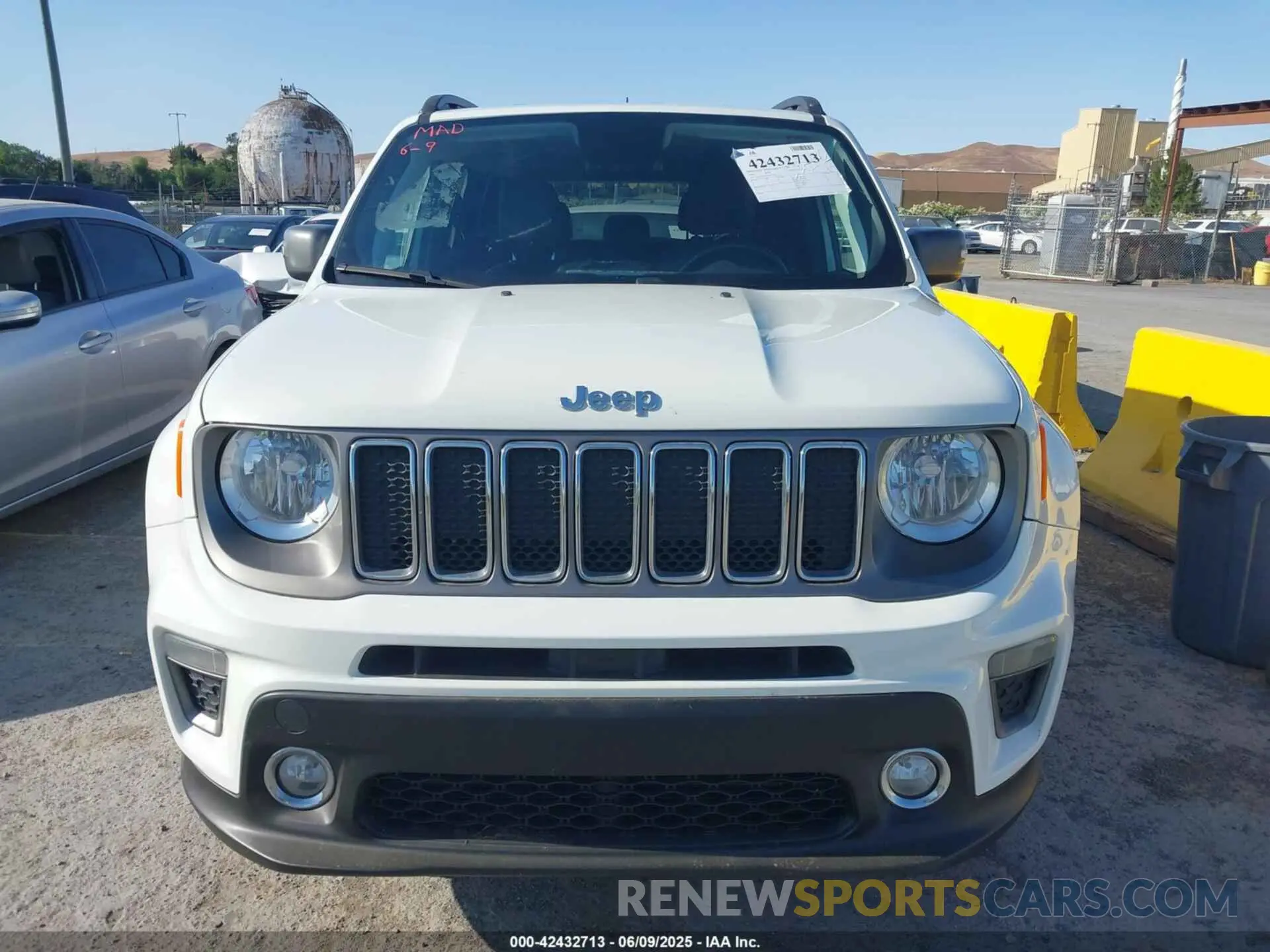 12 Photograph of a damaged car ZACNJBD14LPL93837 JEEP RENEGADE 2020