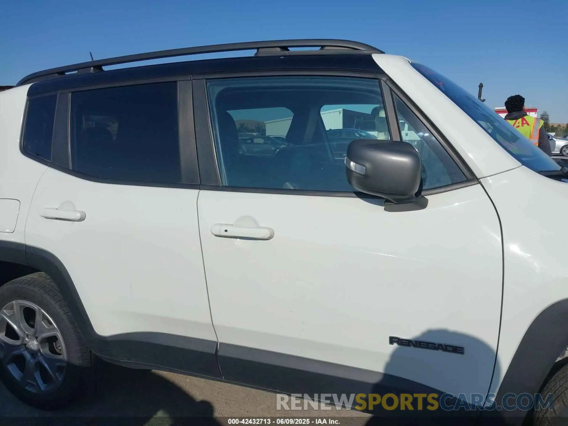 13 Photograph of a damaged car ZACNJBD14LPL93837 JEEP RENEGADE 2020