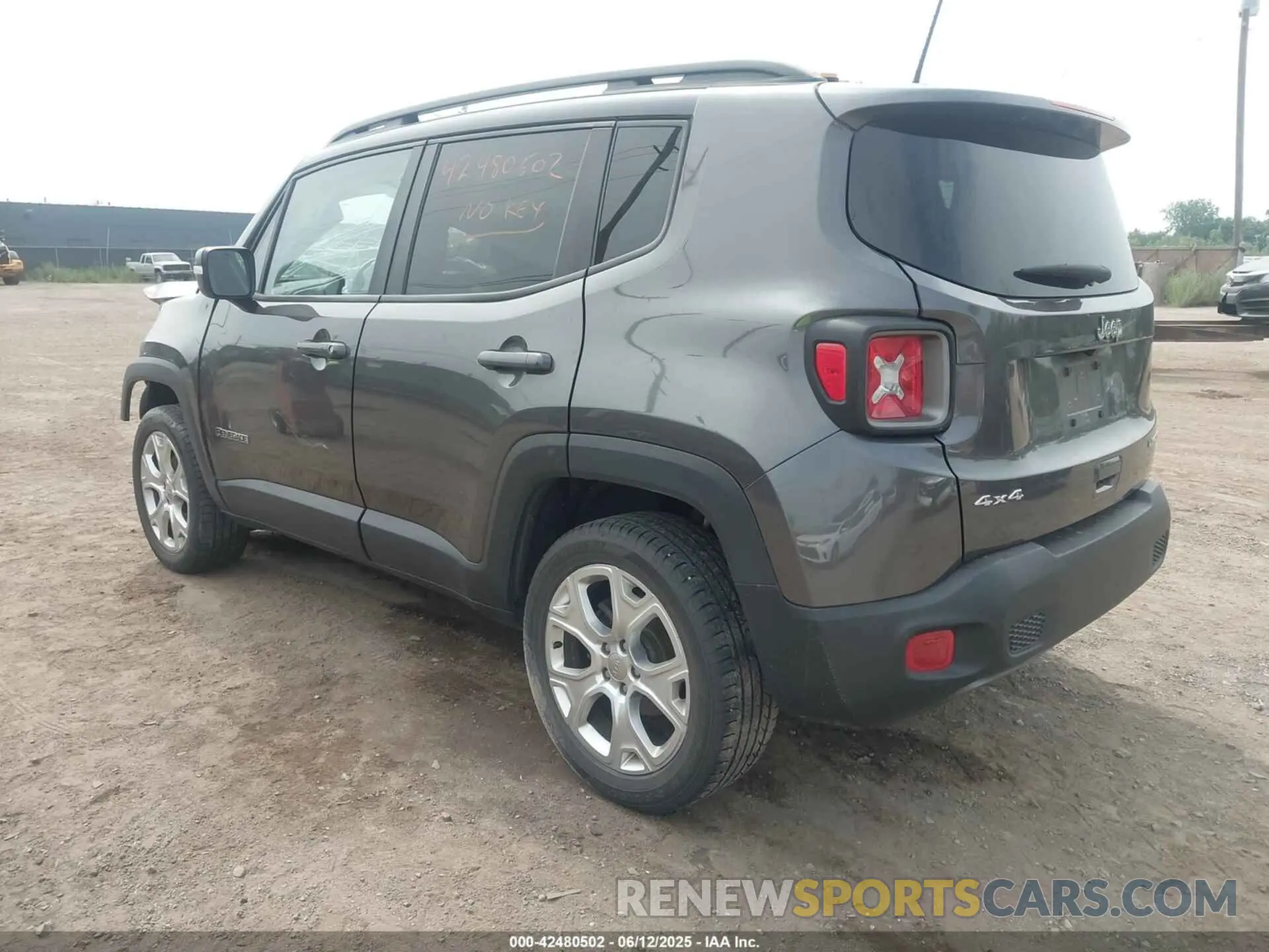 3 Photograph of a damaged car ZACNJBD16LPM13909 JEEP RENEGADE 2020