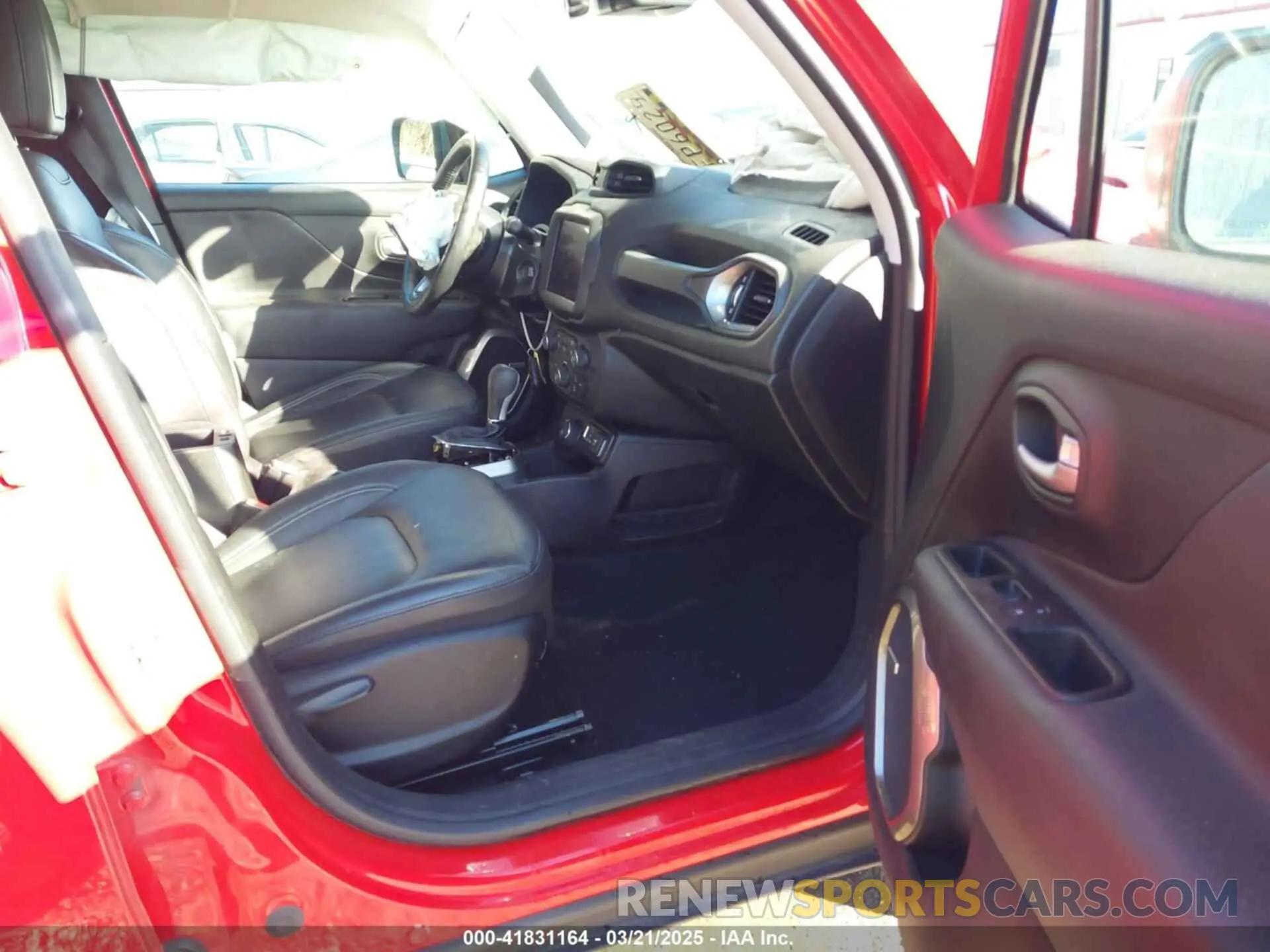 5 Photograph of a damaged car ZACNJBD19LPL79867 JEEP RENEGADE 2020