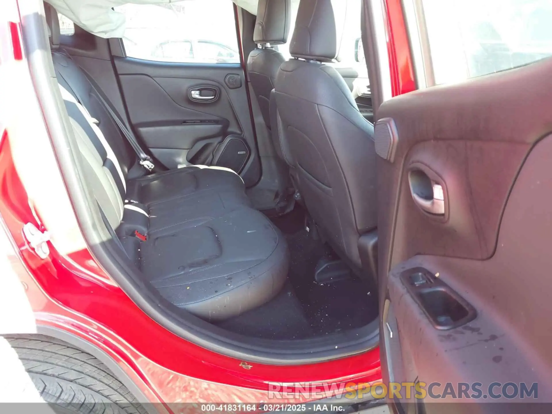 8 Photograph of a damaged car ZACNJBD19LPL79867 JEEP RENEGADE 2020