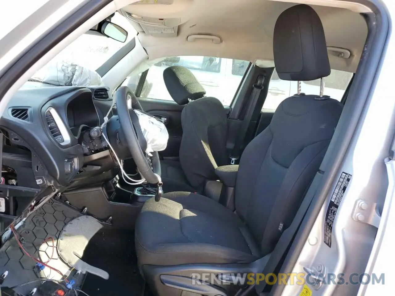 7 Photograph of a damaged car ZACNJCAB5MPM24663 JEEP RENEGADE 2021