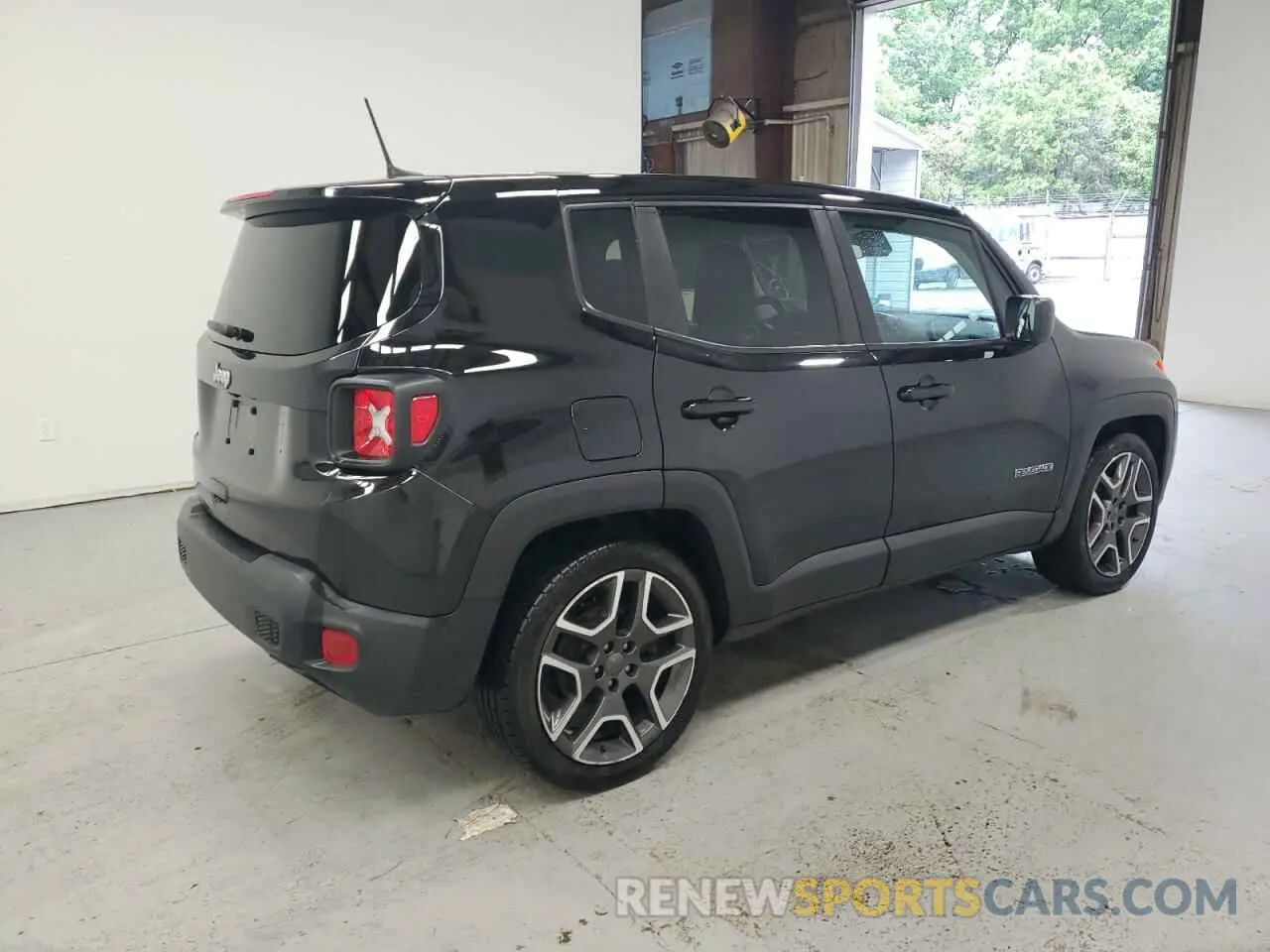 3 Photograph of a damaged car ZACNJCAB5MPM33279 JEEP RENEGADE 2021