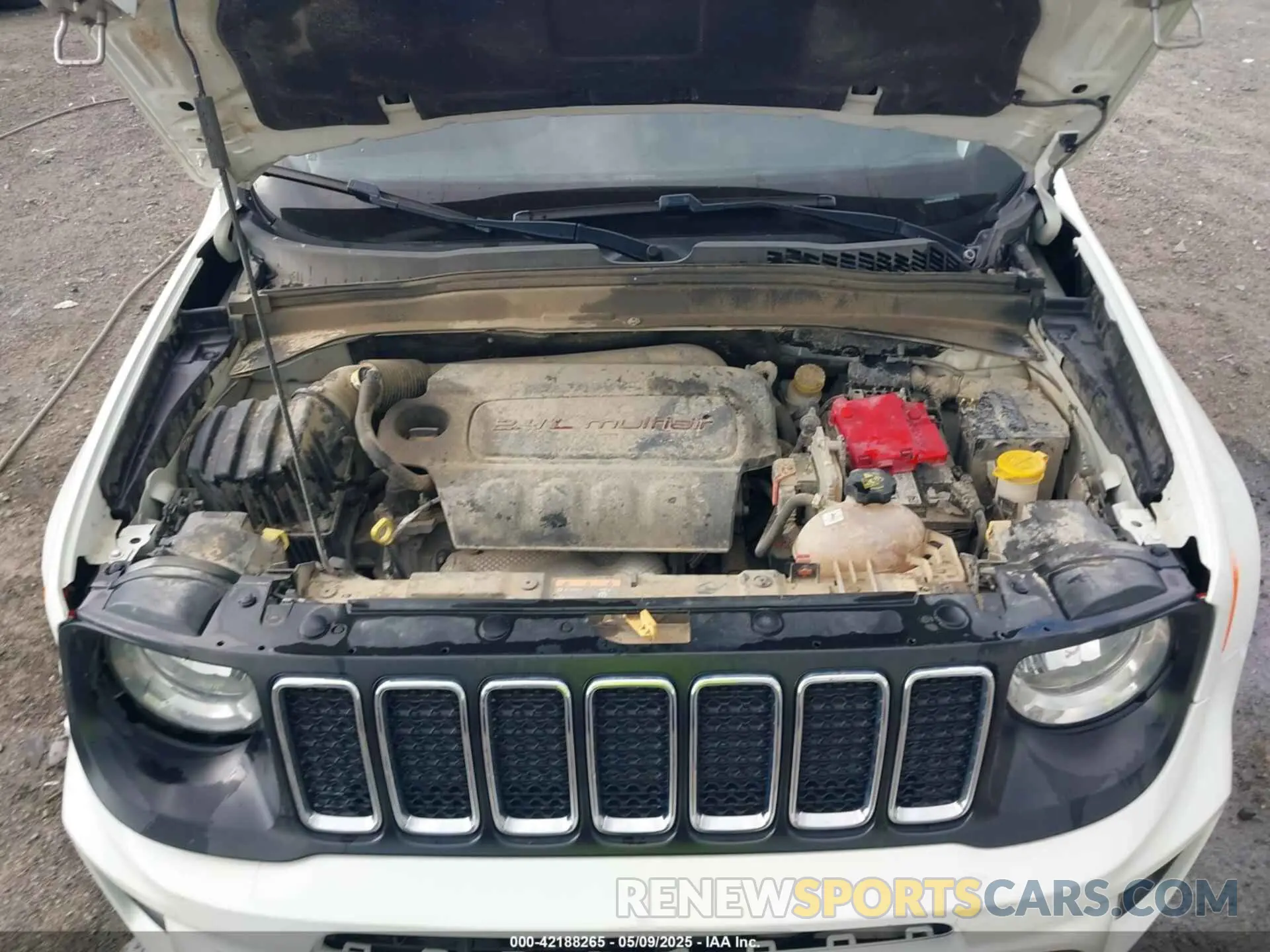10 Photograph of a damaged car ZACNJCAB7MPM23305 JEEP RENEGADE 2021