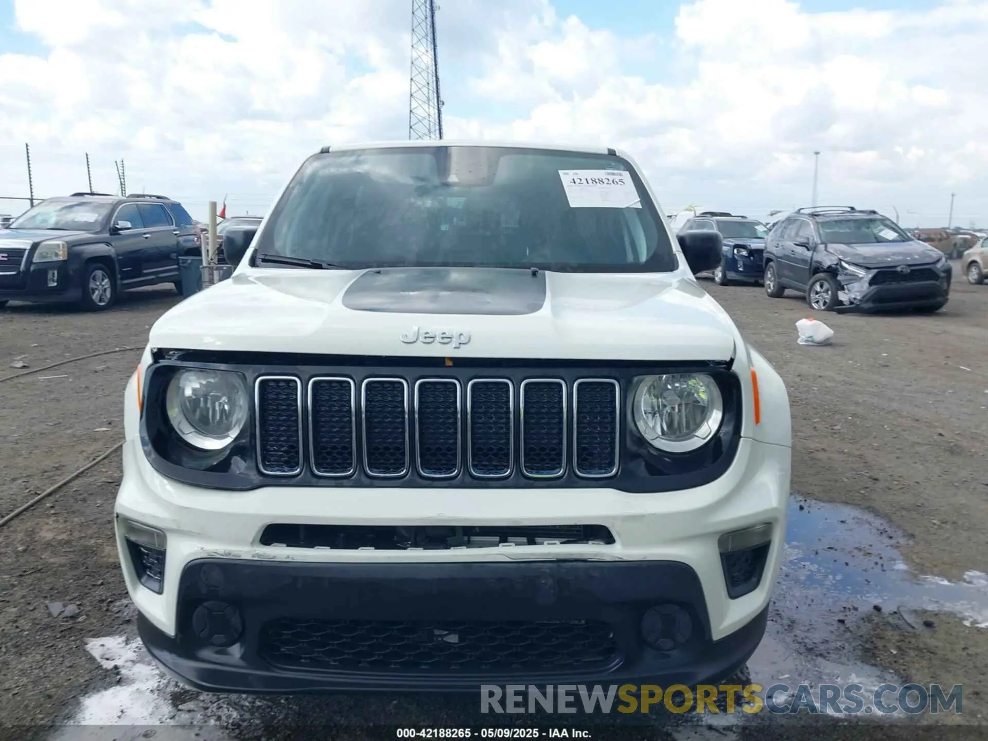 12 Photograph of a damaged car ZACNJCAB7MPM23305 JEEP RENEGADE 2021