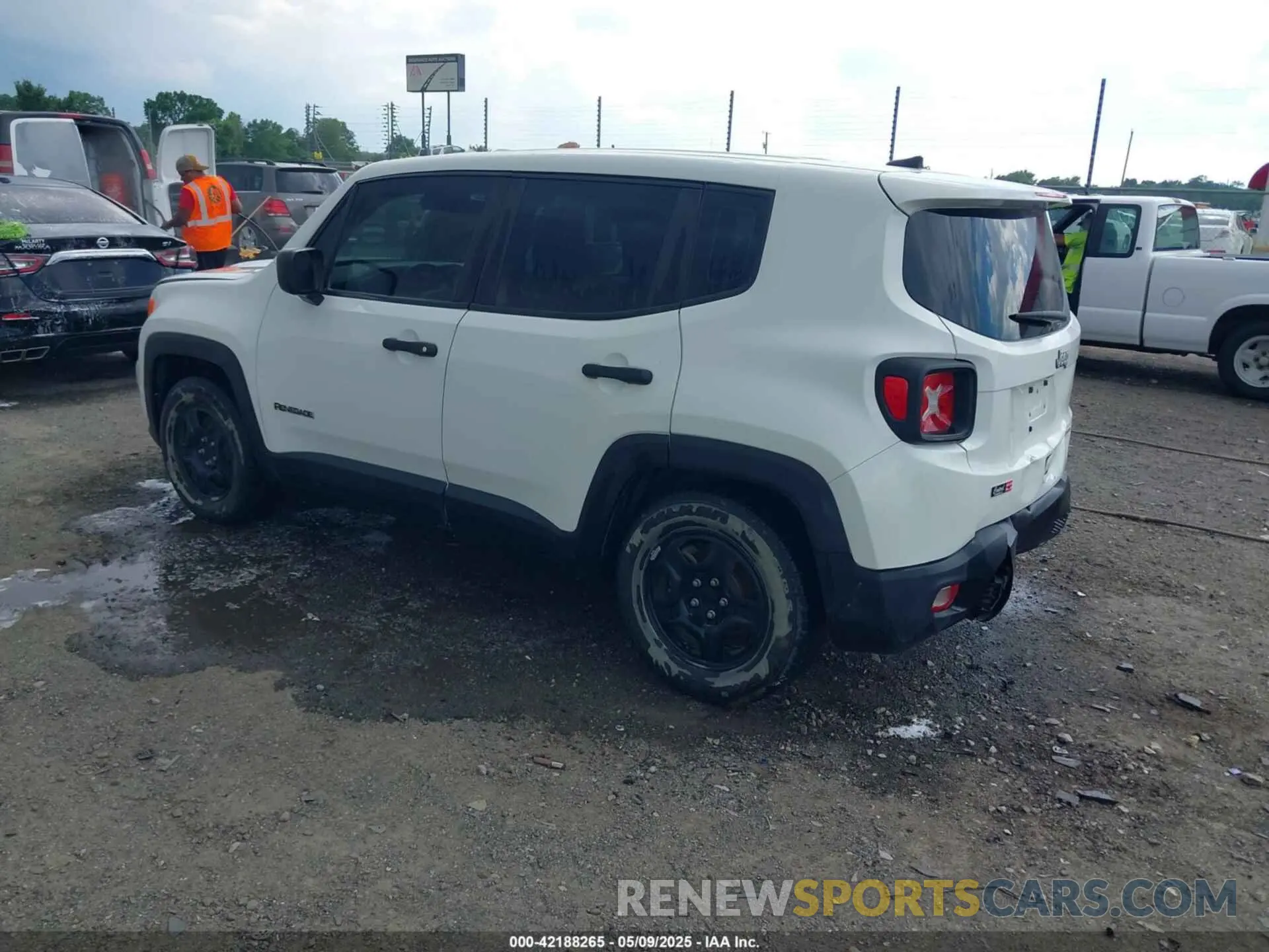 3 Photograph of a damaged car ZACNJCAB7MPM23305 JEEP RENEGADE 2021