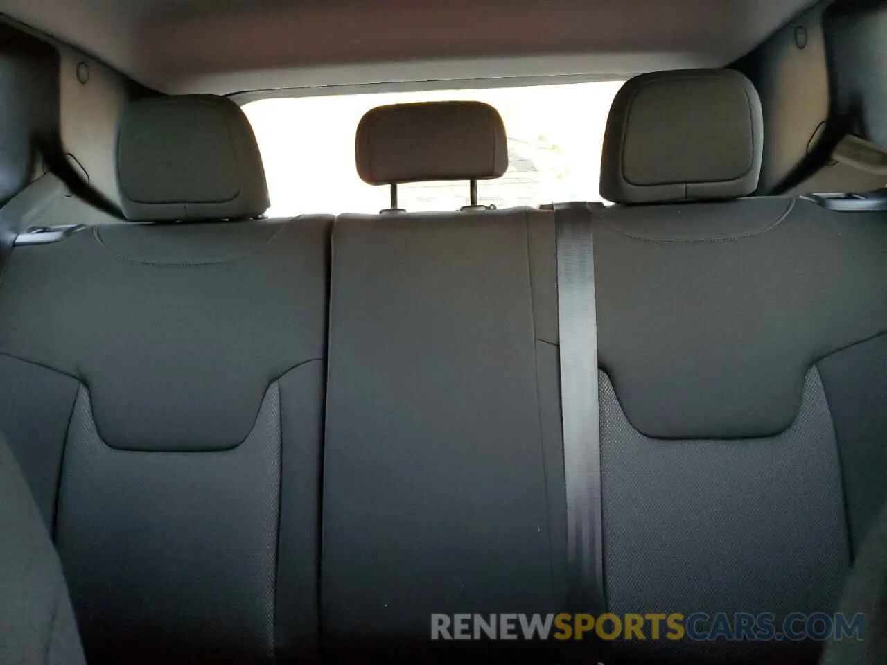 10 Photograph of a damaged car ZACNJCAB8MPM23863 JEEP RENEGADE 2021