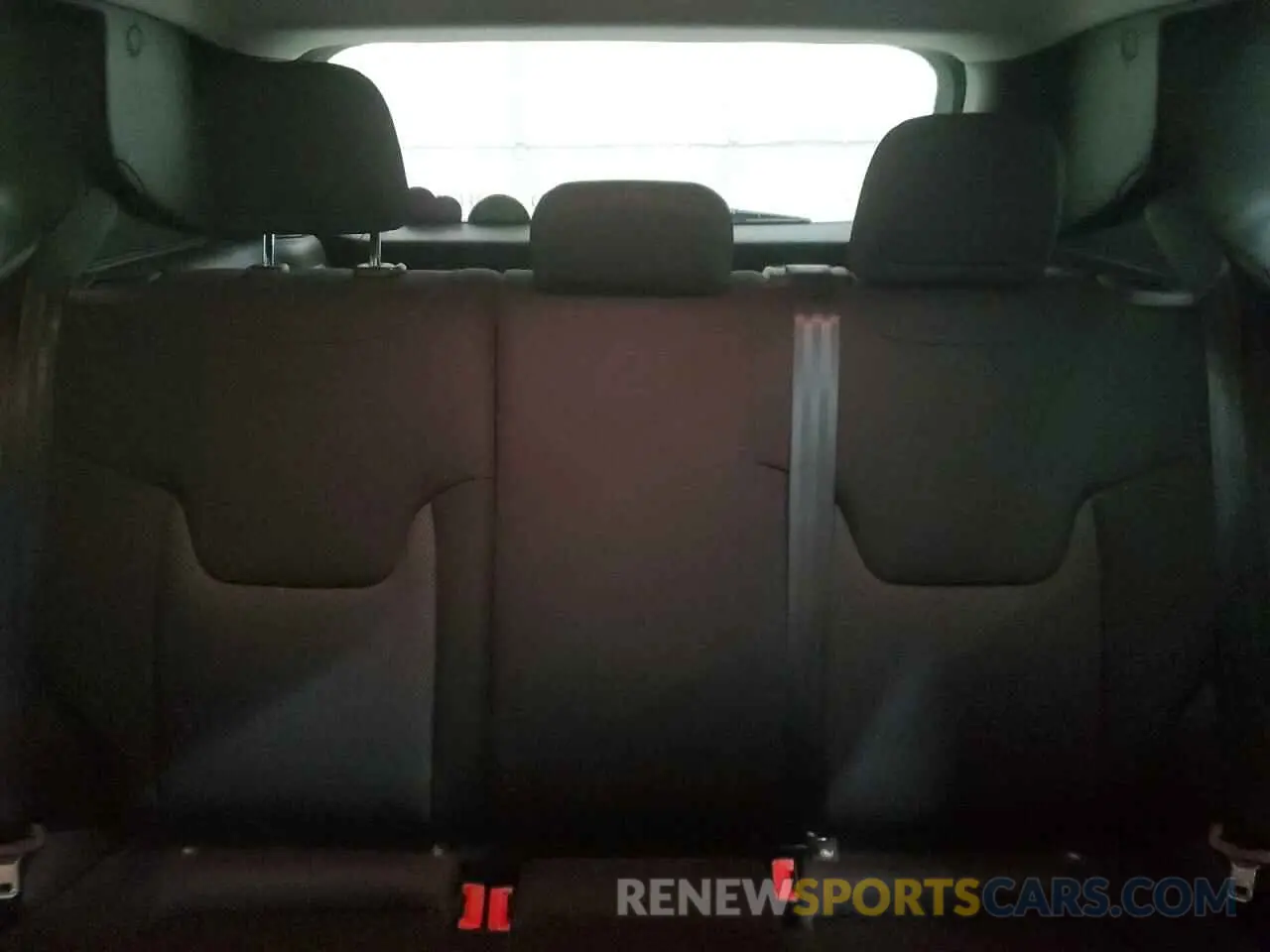 10 Photograph of a damaged car ZACNJCAB8MPM33955 JEEP RENEGADE 2021