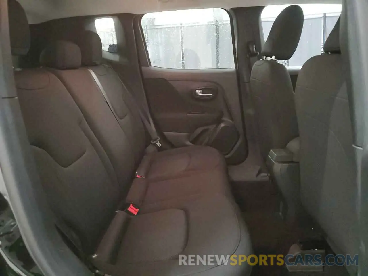 11 Photograph of a damaged car ZACNJCAB8MPM33955 JEEP RENEGADE 2021