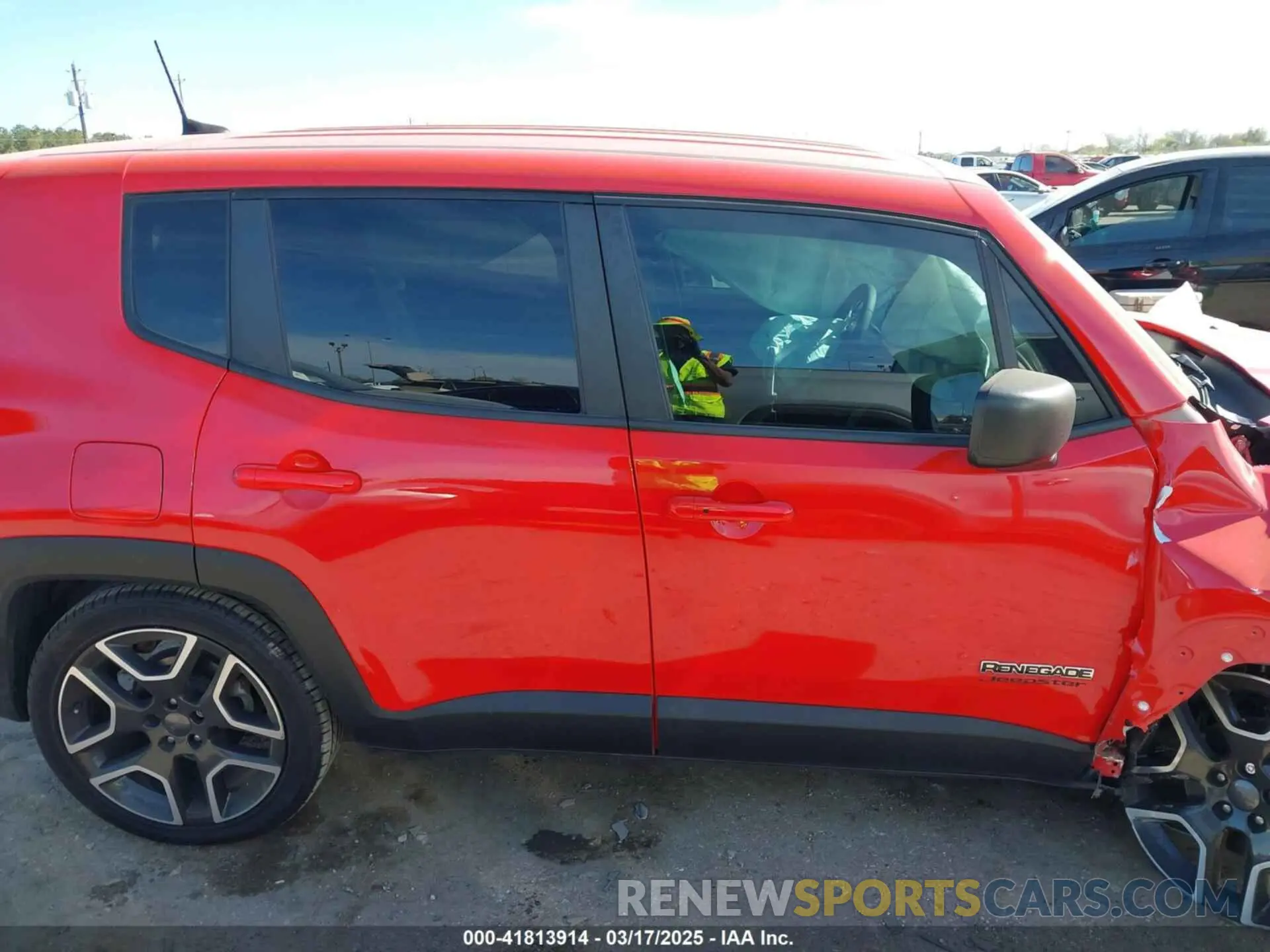 13 Photograph of a damaged car ZACNJCAB8MPM72920 JEEP RENEGADE 2021
