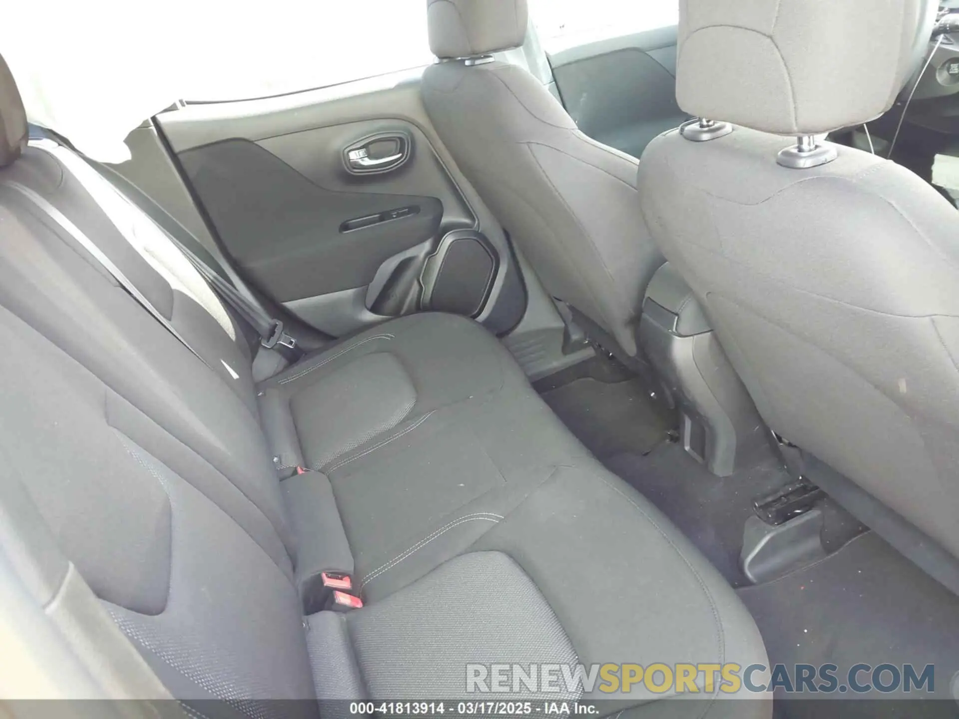 8 Photograph of a damaged car ZACNJCAB8MPM72920 JEEP RENEGADE 2021