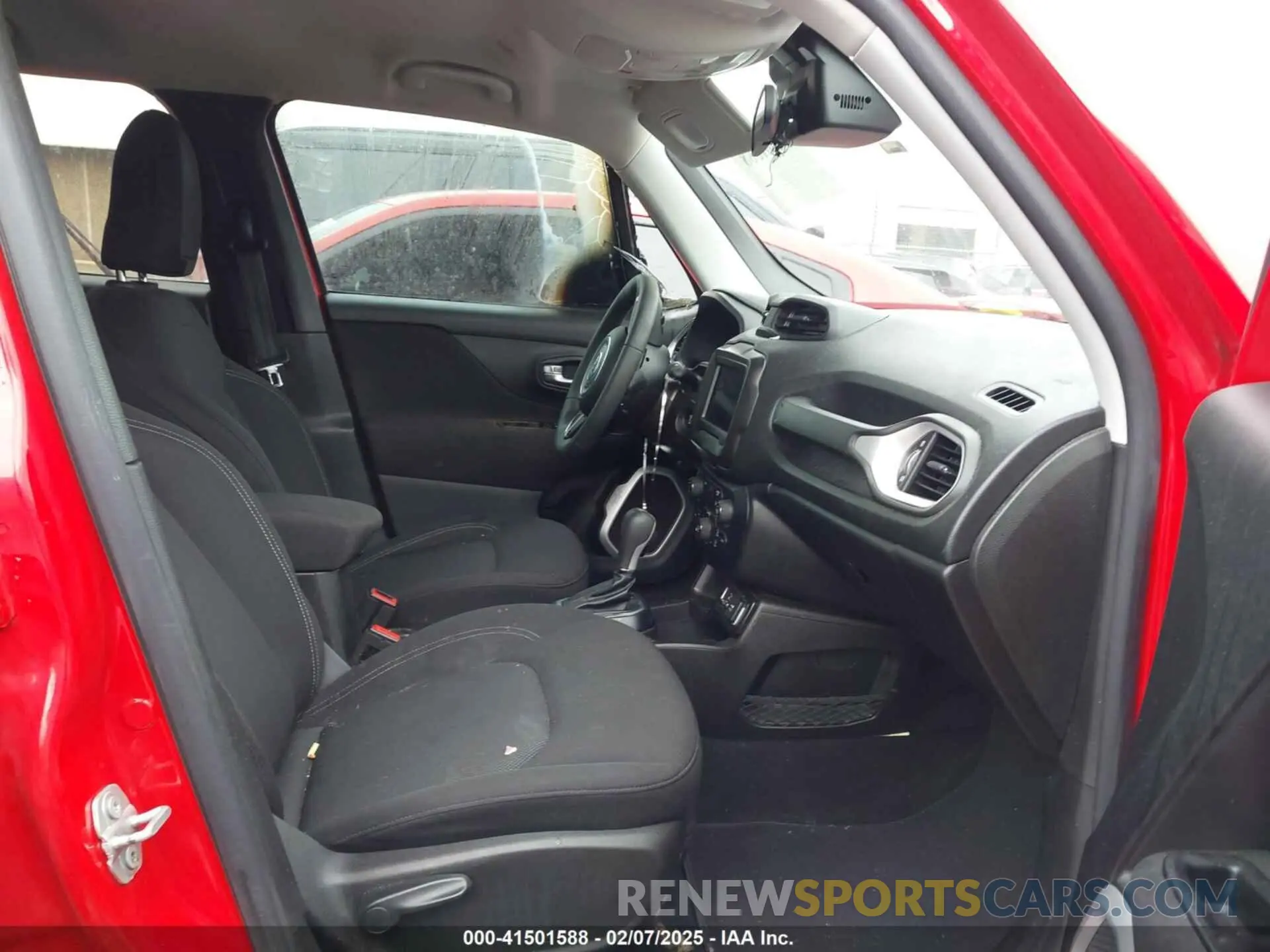 5 Photograph of a damaged car ZACNJCABXMPM43273 JEEP RENEGADE 2021