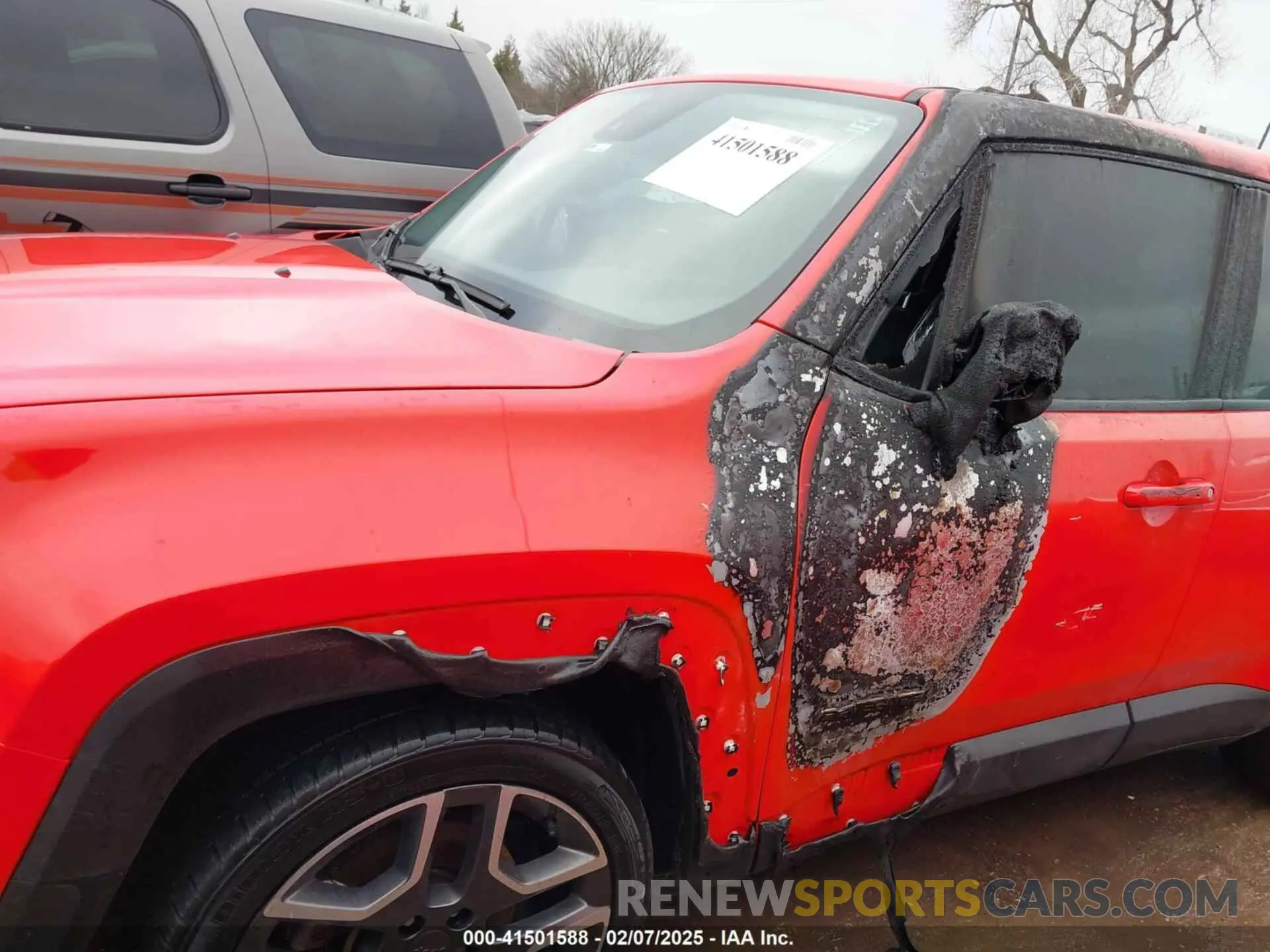 6 Photograph of a damaged car ZACNJCABXMPM43273 JEEP RENEGADE 2021