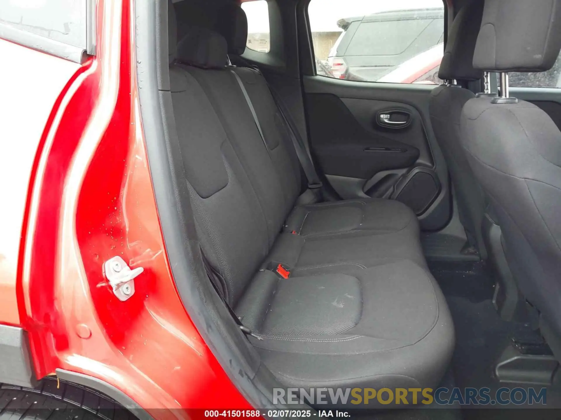 8 Photograph of a damaged car ZACNJCABXMPM43273 JEEP RENEGADE 2021