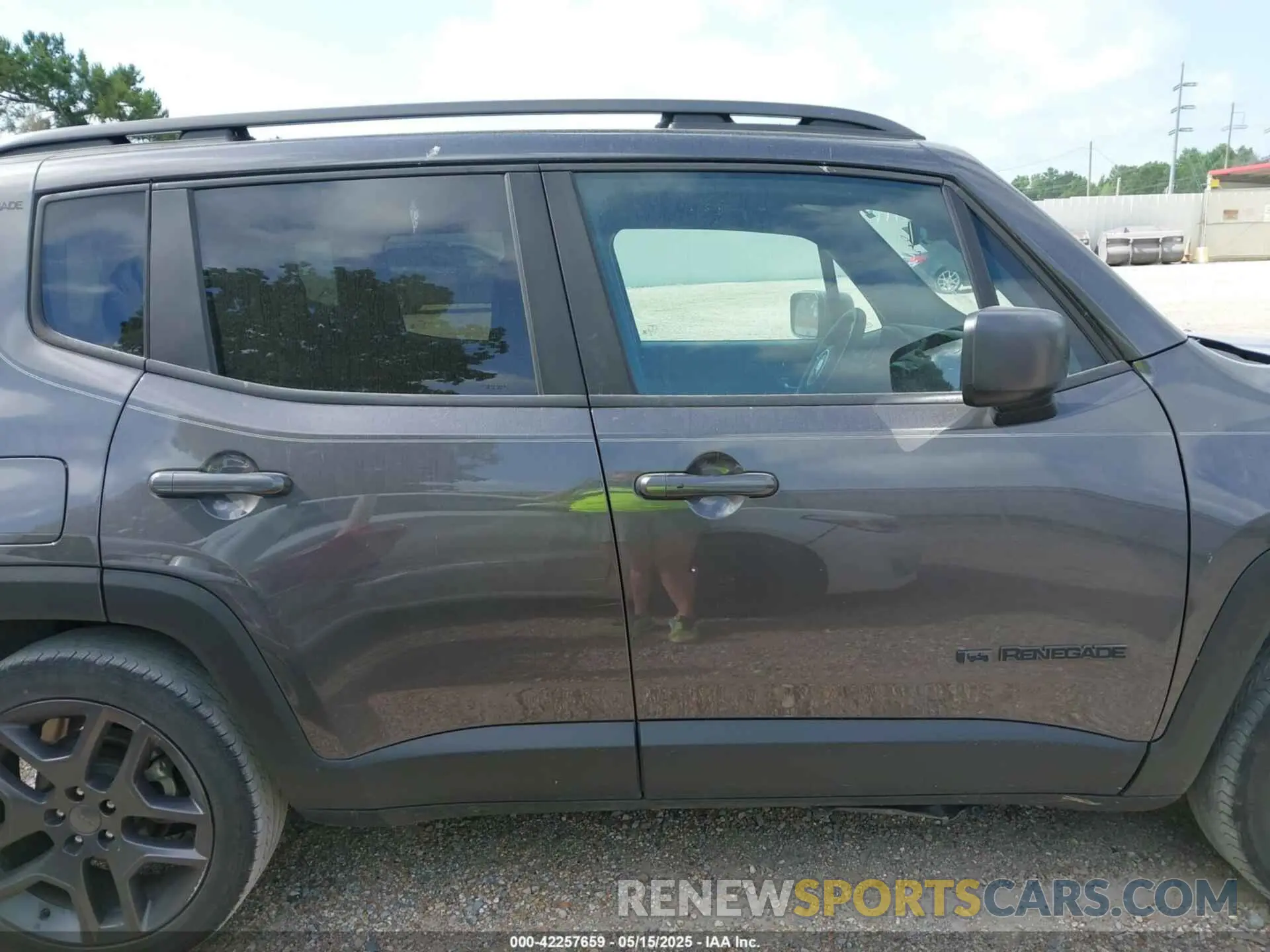 14 Photograph of a damaged car ZACNJCB14MPM71348 JEEP RENEGADE 2021