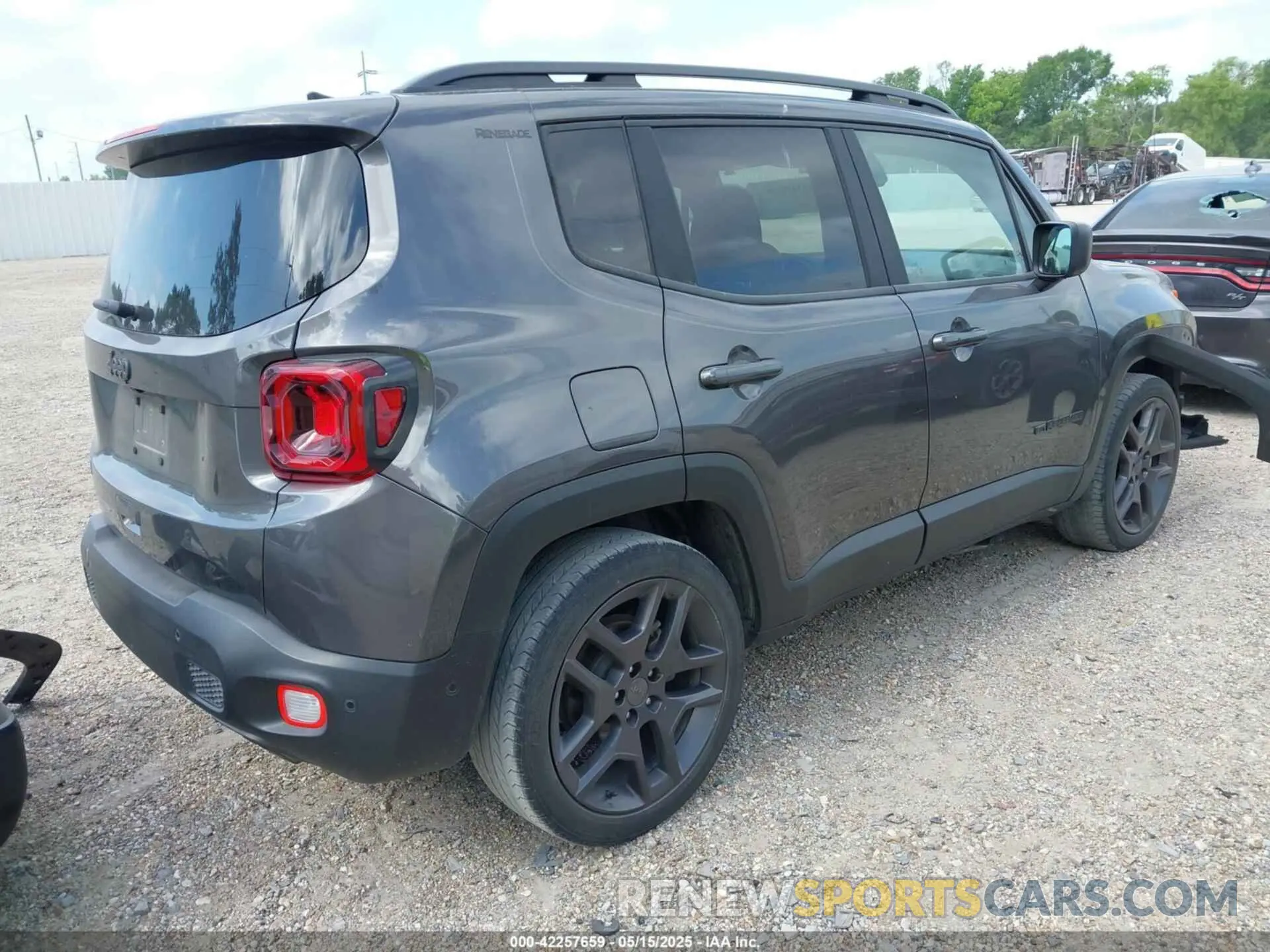 4 Photograph of a damaged car ZACNJCB14MPM71348 JEEP RENEGADE 2021