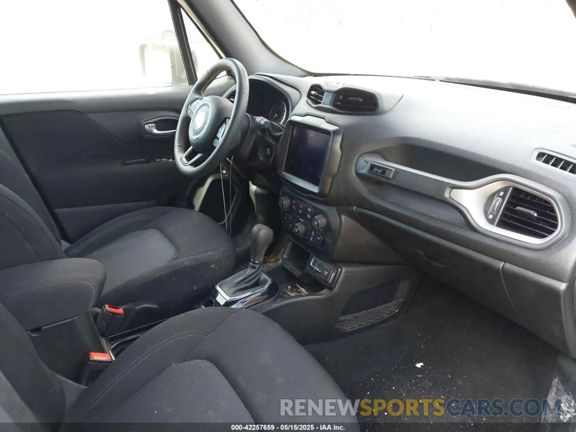 5 Photograph of a damaged car ZACNJCB14MPM71348 JEEP RENEGADE 2021