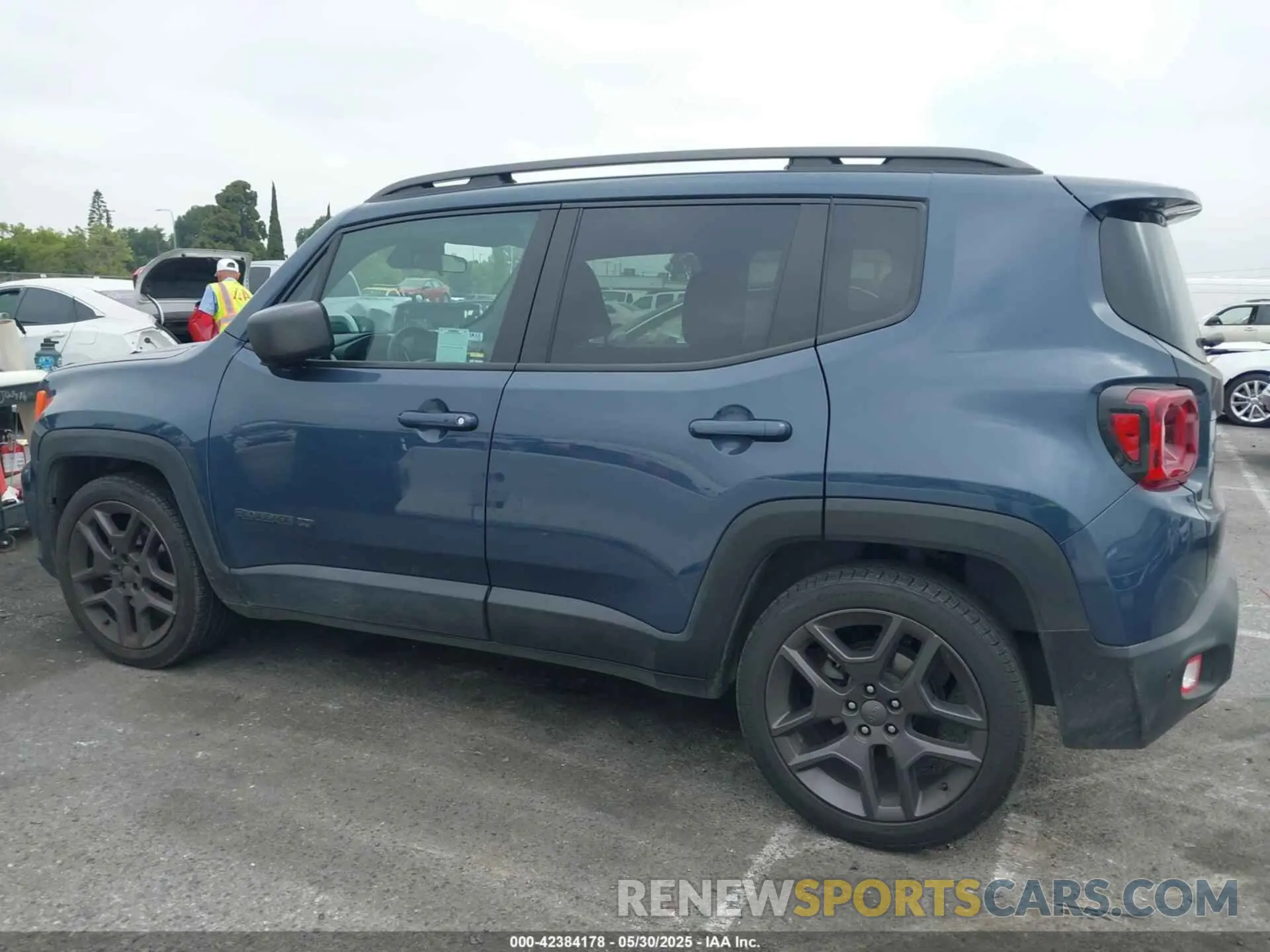14 Photograph of a damaged car ZACNJCB17MPM43754 JEEP RENEGADE 2021